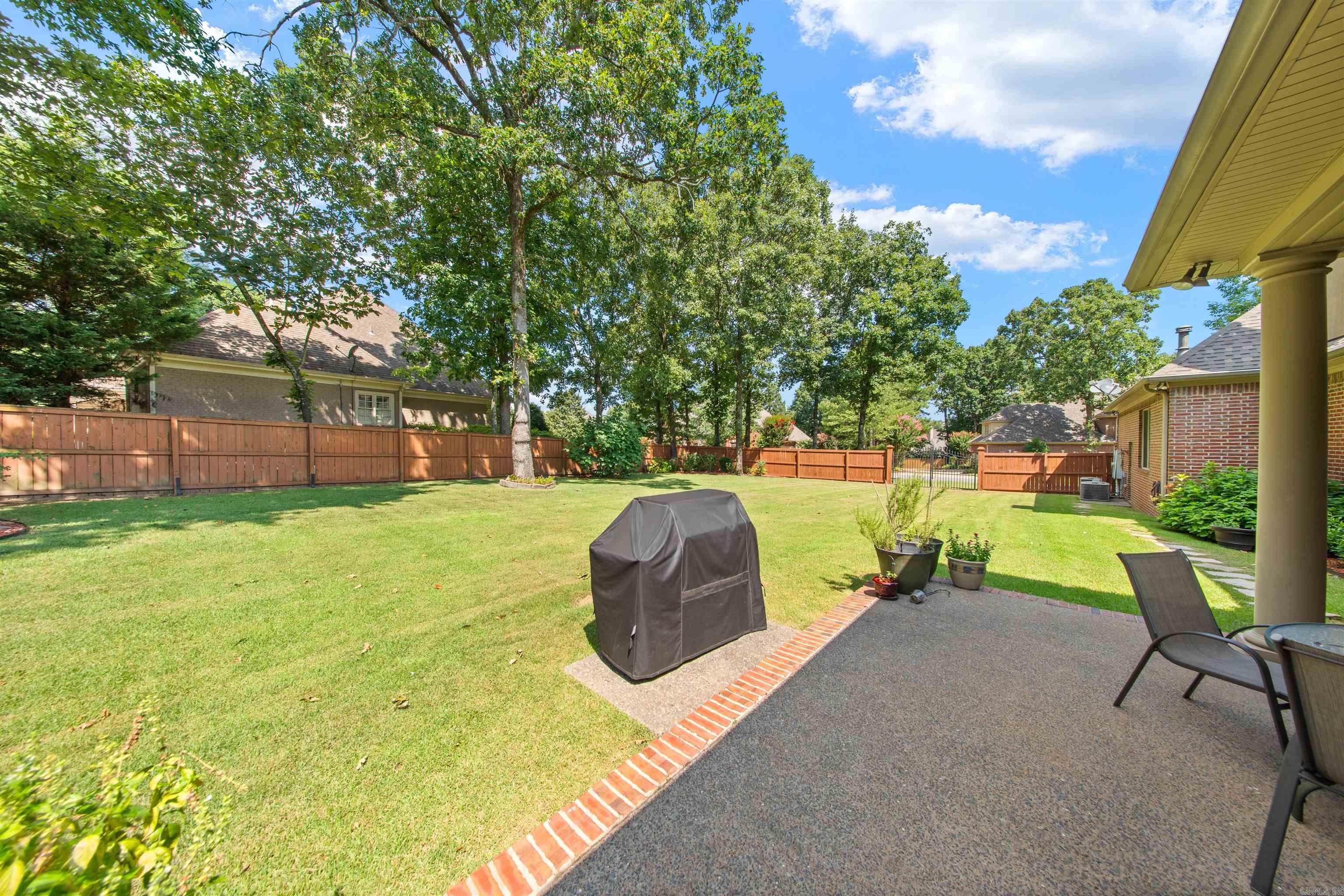 17 Maisons Drive Property Photo 20