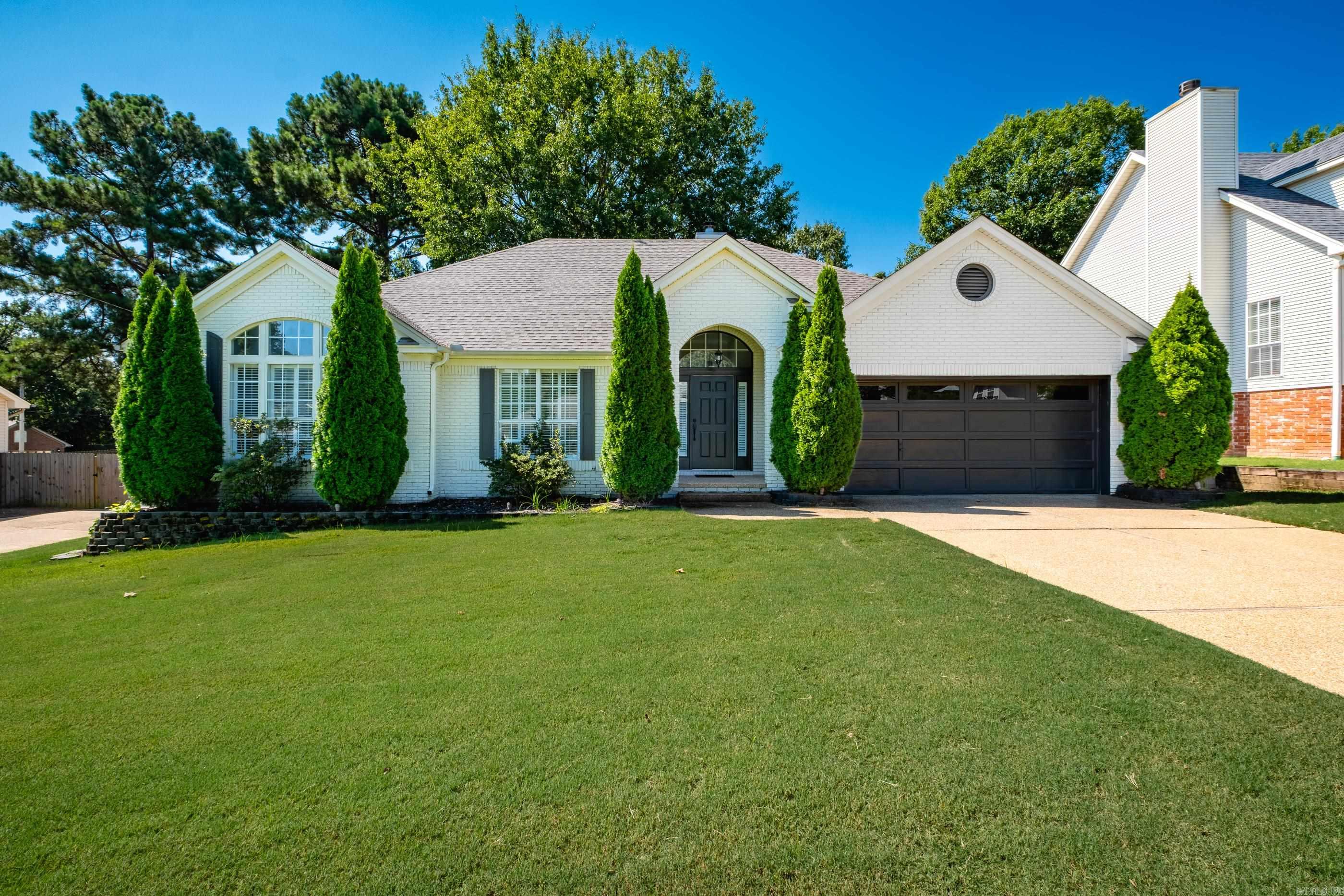 35 Westoak Cir Property Photo 1