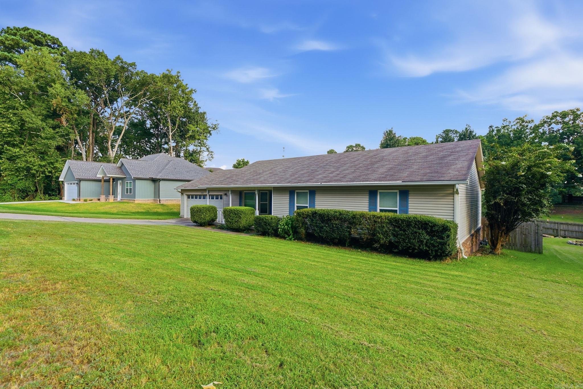 2505 Rolling Brook Drive Property Photo 3