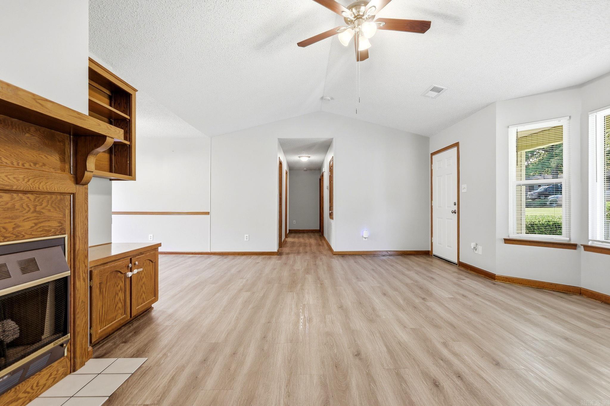 2505 Rolling Brook Drive Property Photo 9