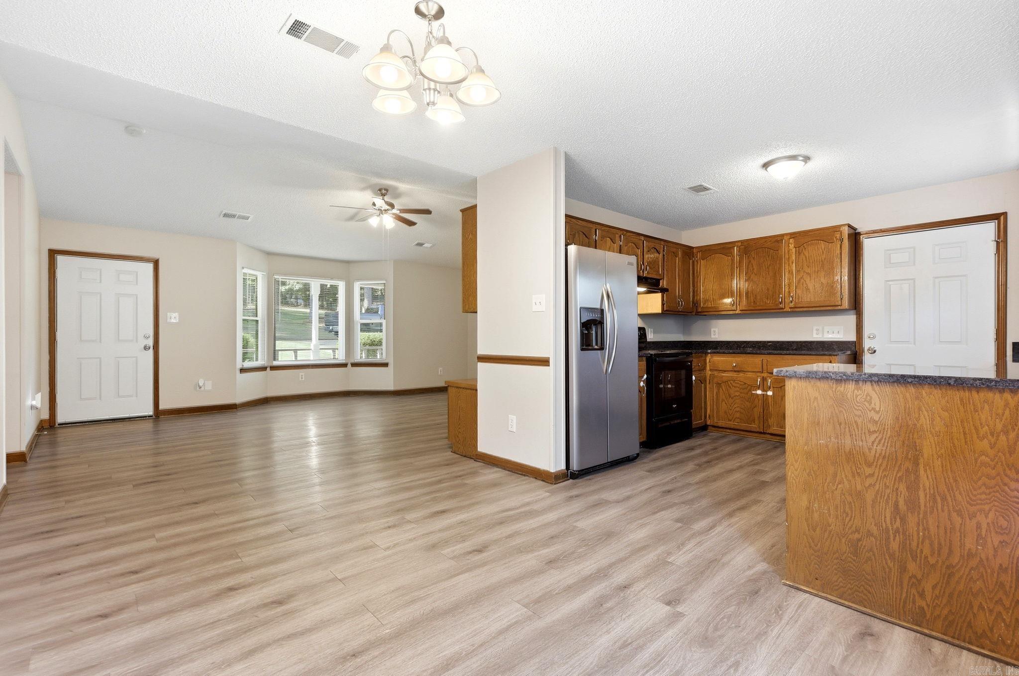 2505 Rolling Brook Drive Property Photo 17