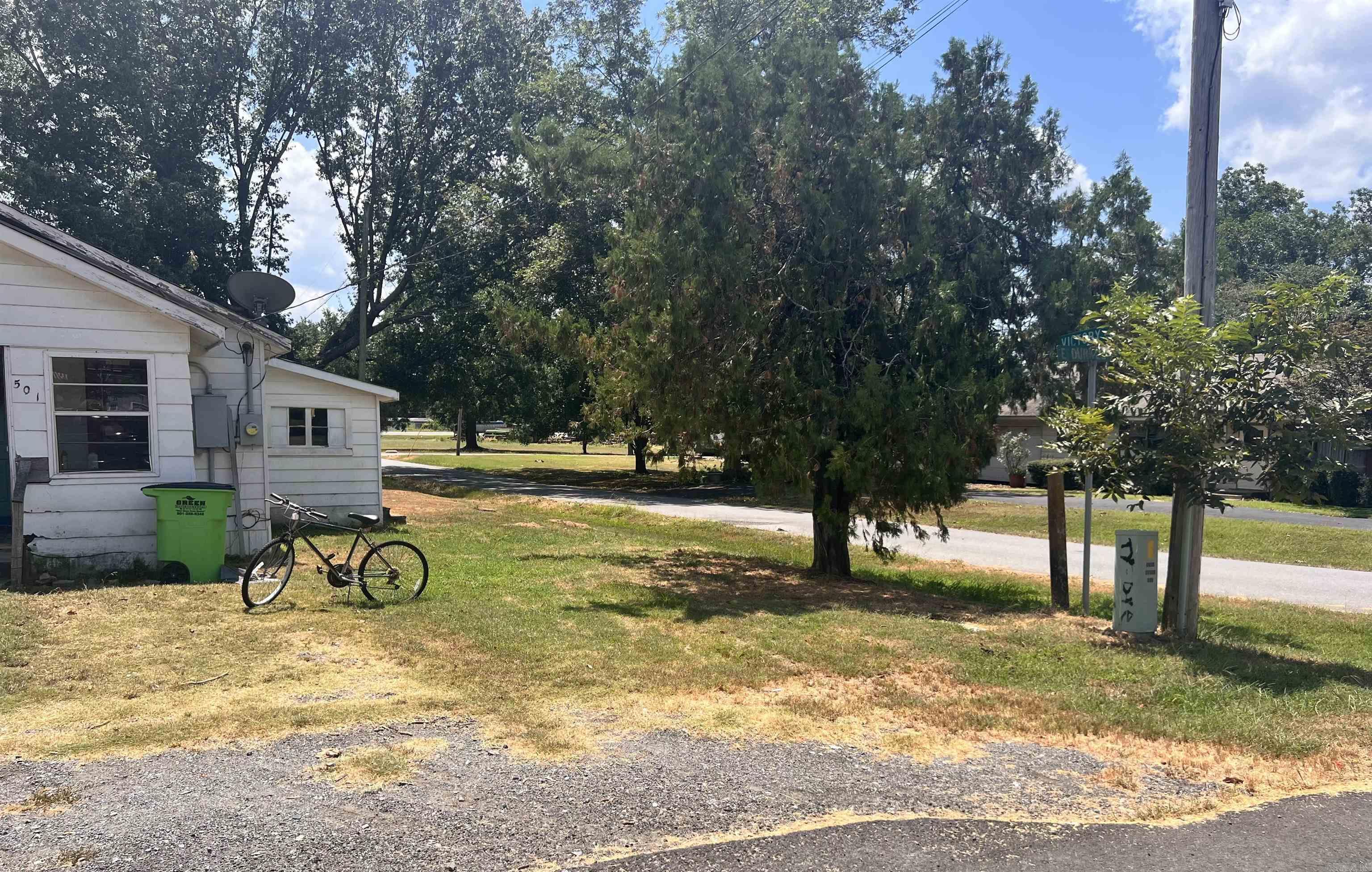 501 E Durkee Street Property Photo 5