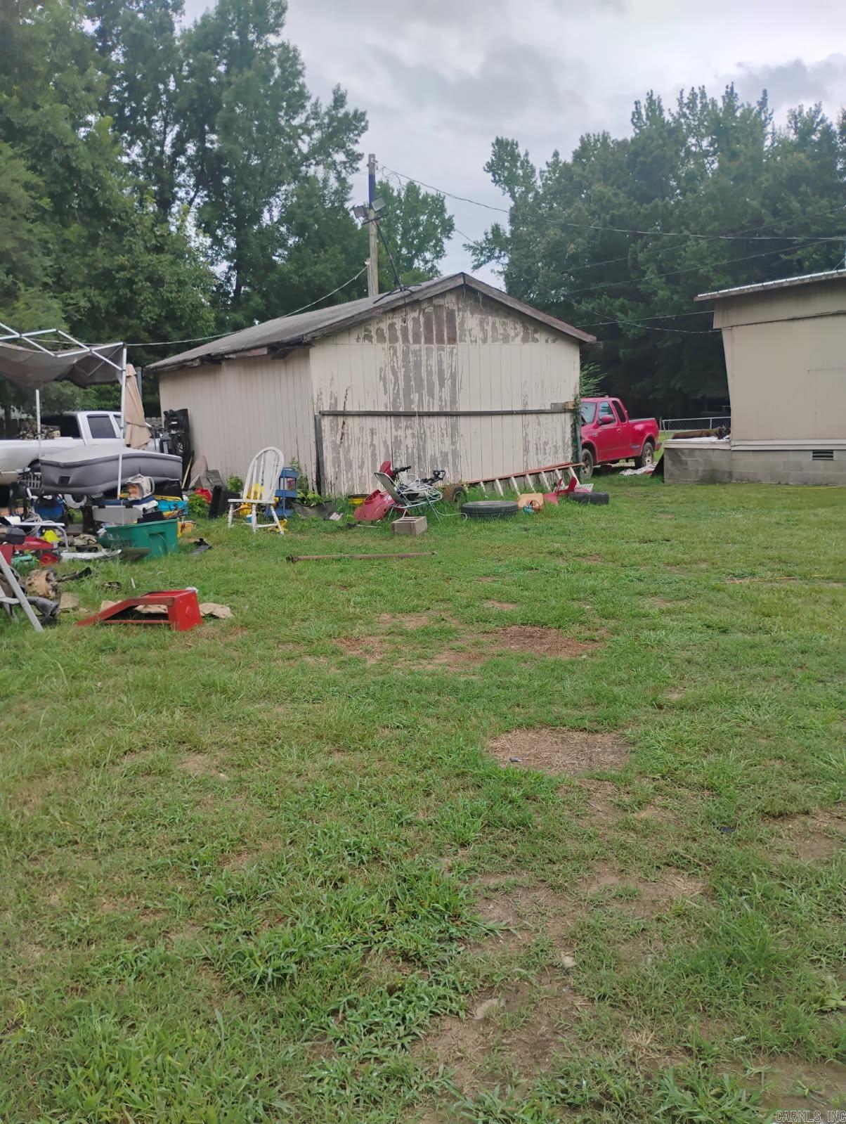 251 Trailwood Drive Property Photo 11