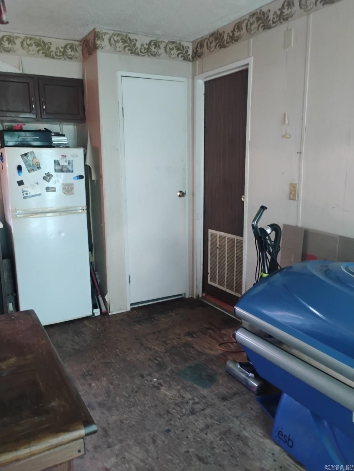 251 Trailwood Drive Property Photo 21