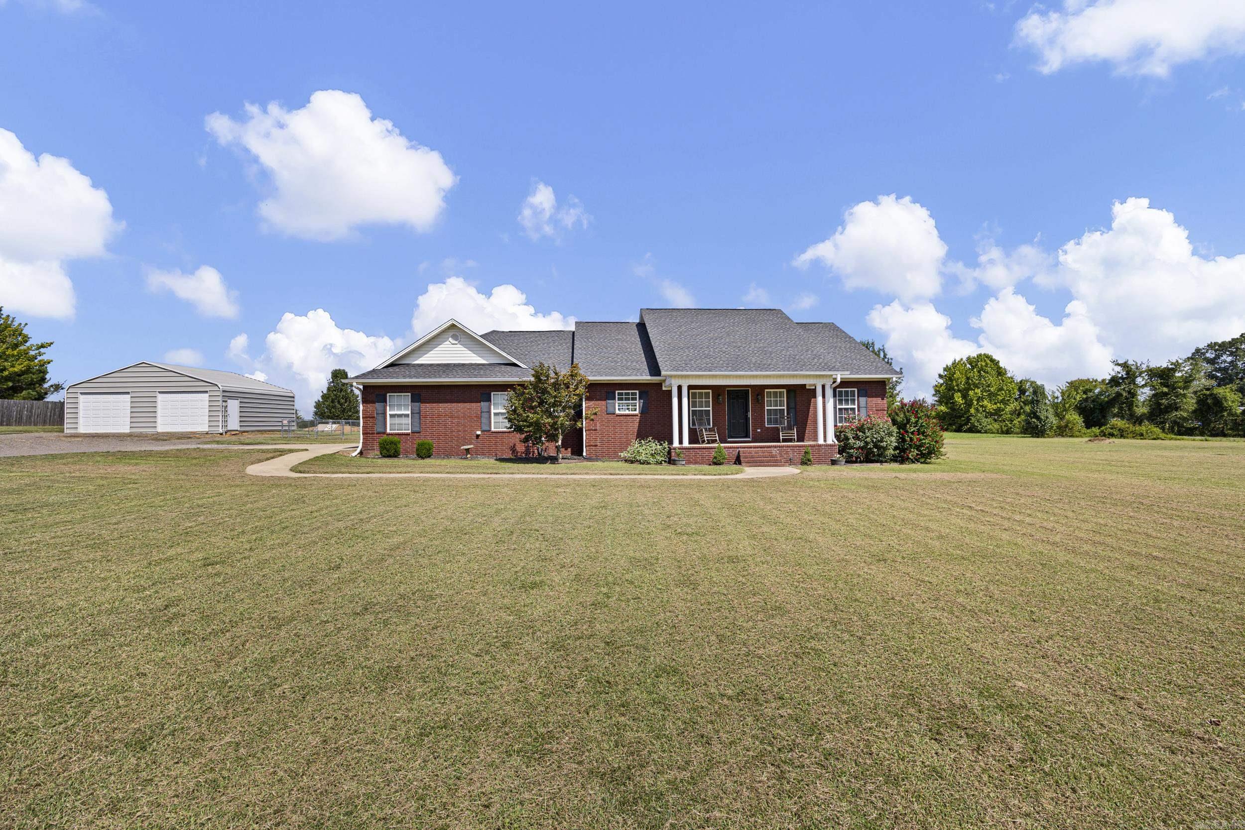 17830 N State Hwy 7 Property Photo 1