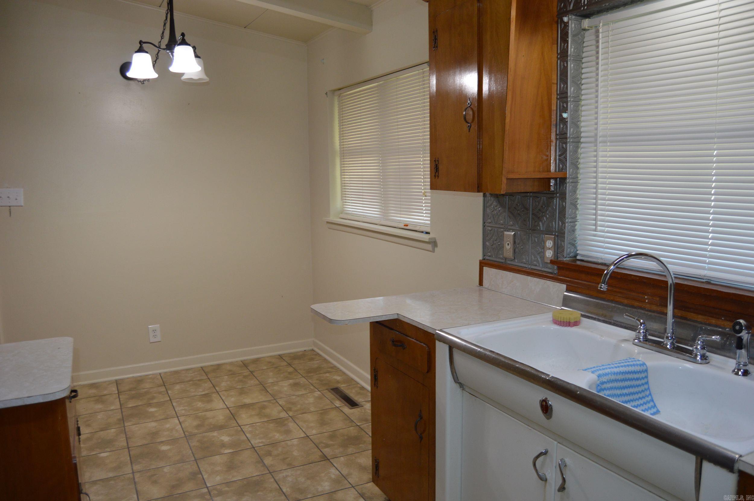 5215 Mabelvale Pike Property Photo 9