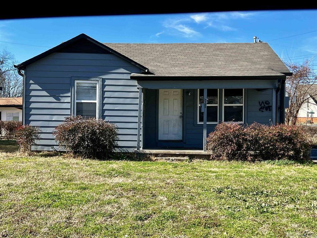 716 Graham Property Photo 6
