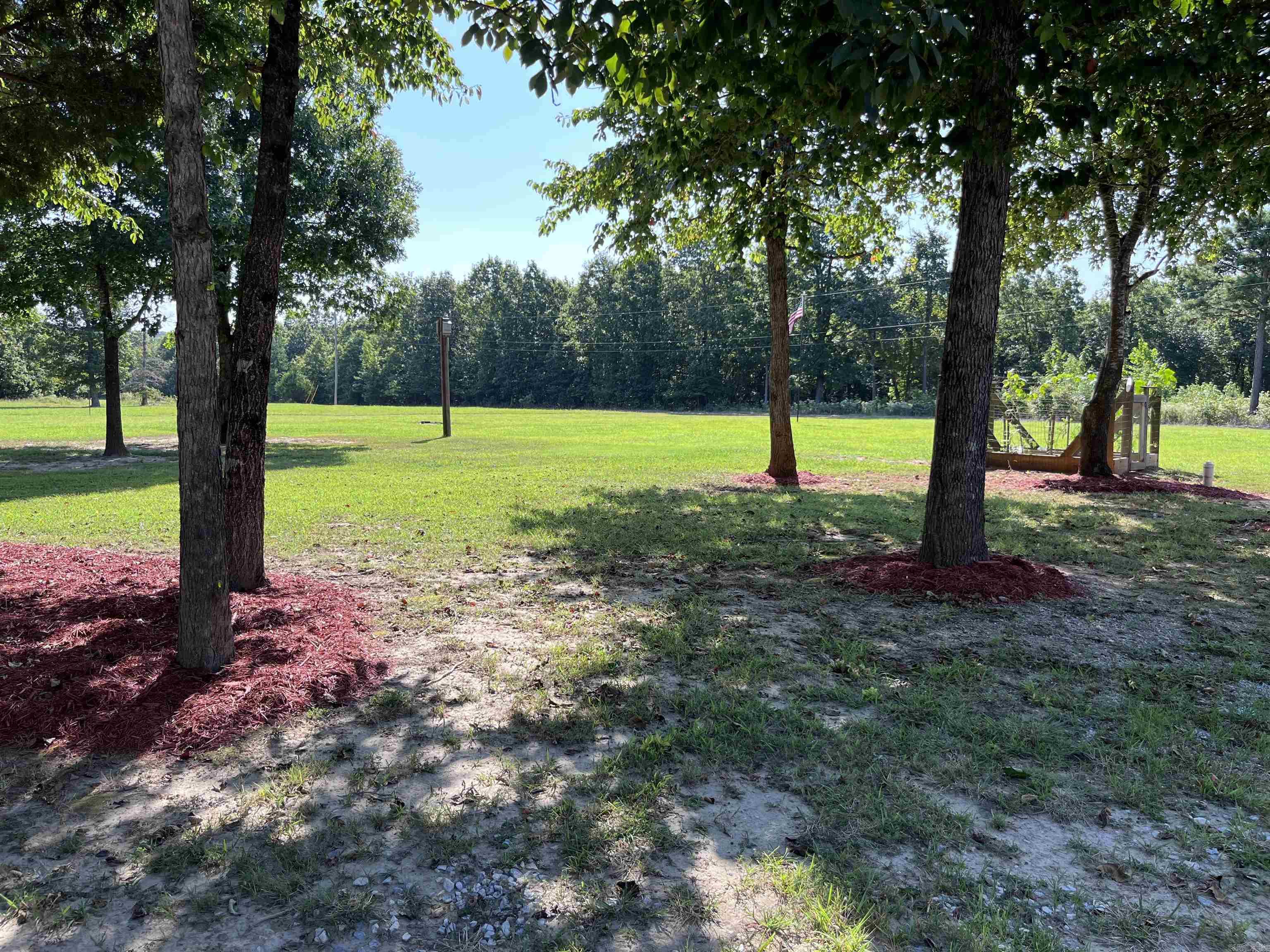 2076 Jimmy Creek Road Property Photo 5