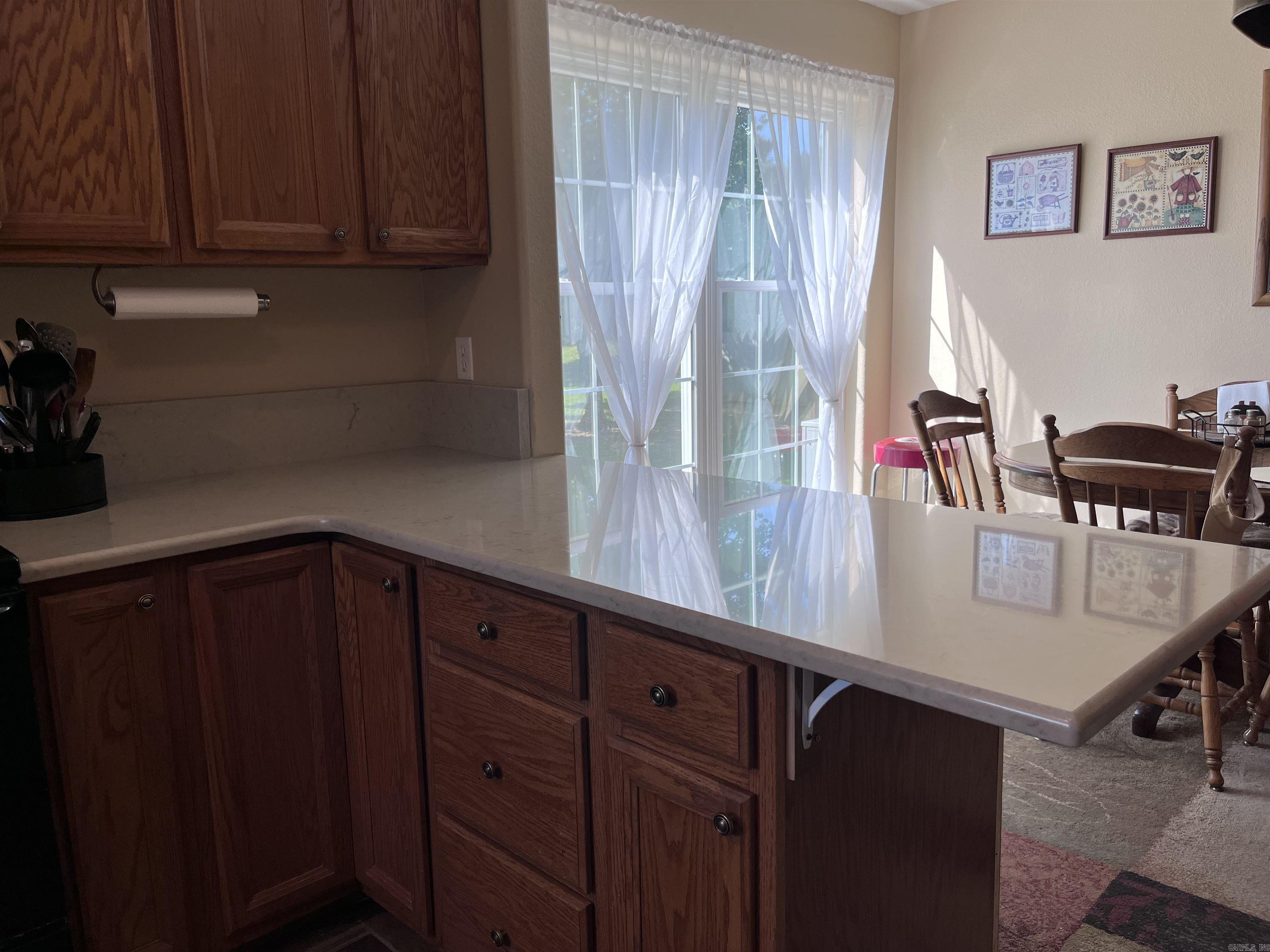2076 Jimmy Creek Road Property Photo 9