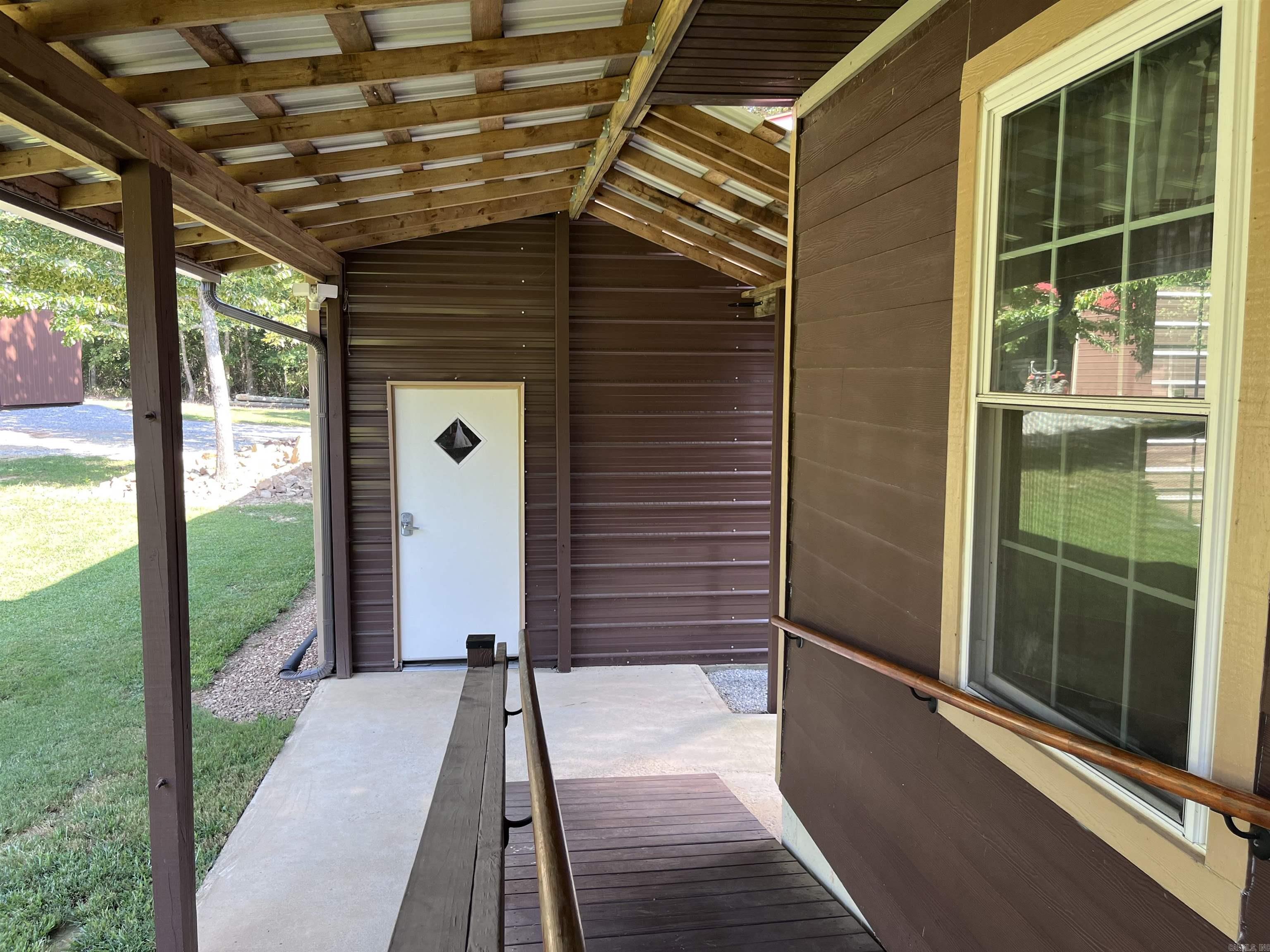 2076 Jimmy Creek Road Property Photo 27
