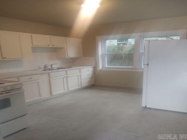 633 4th Street Property Photo 6