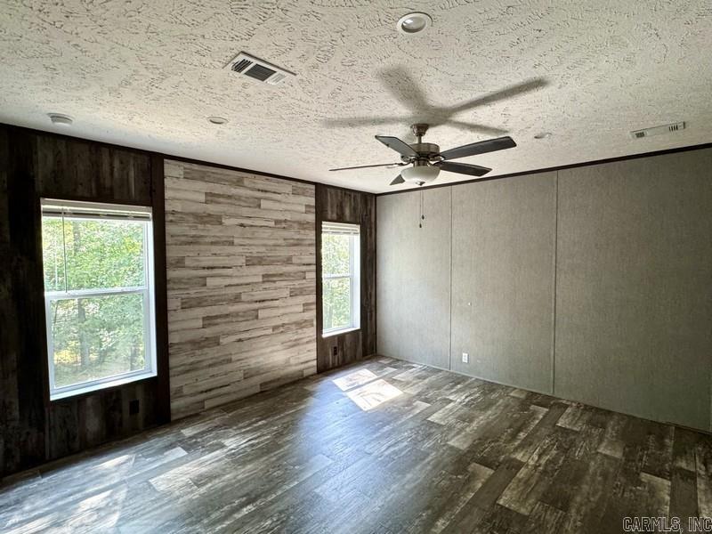 147 High Forest Trail Property Photo 8