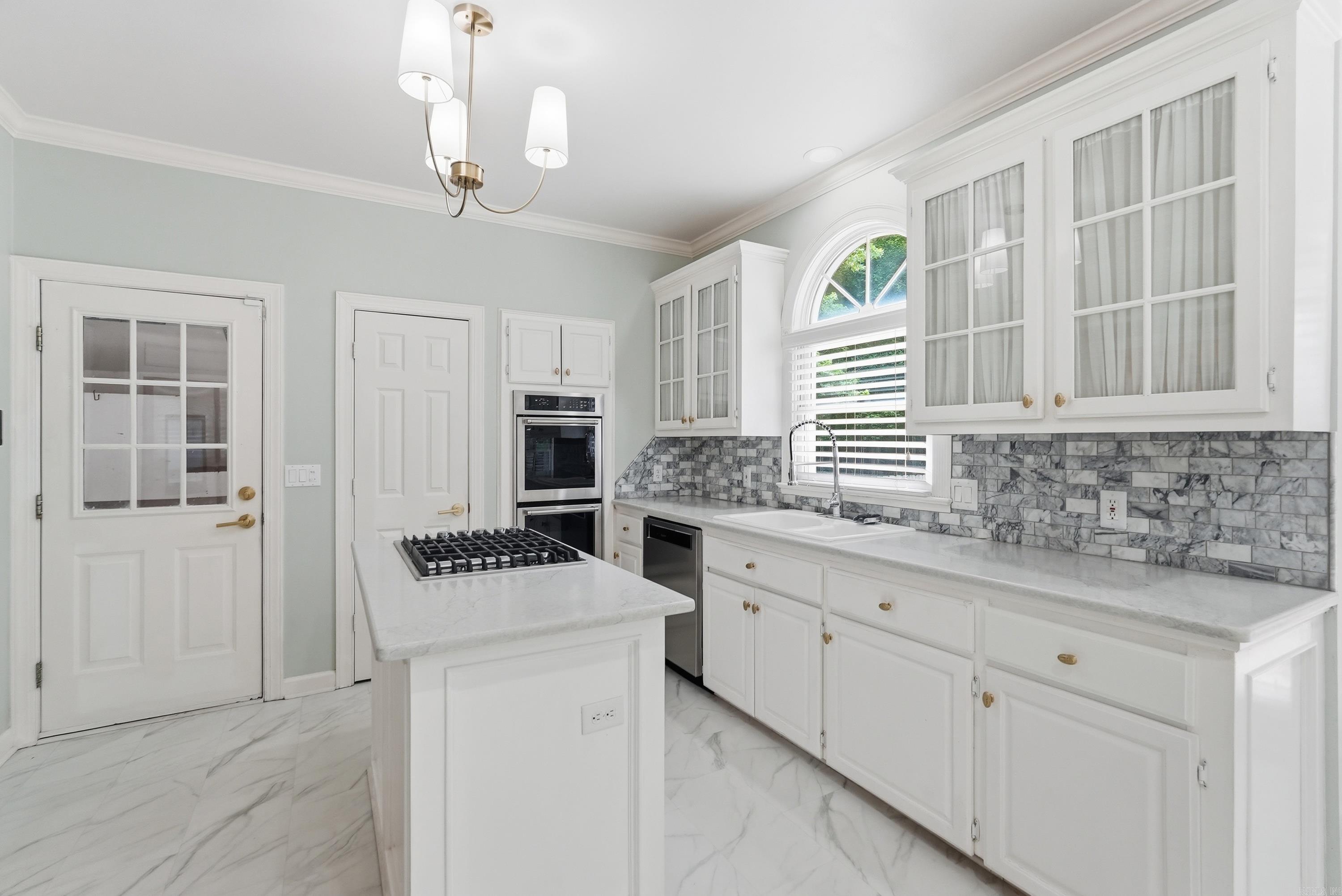 13609 Napoleon Road Property Photo 17