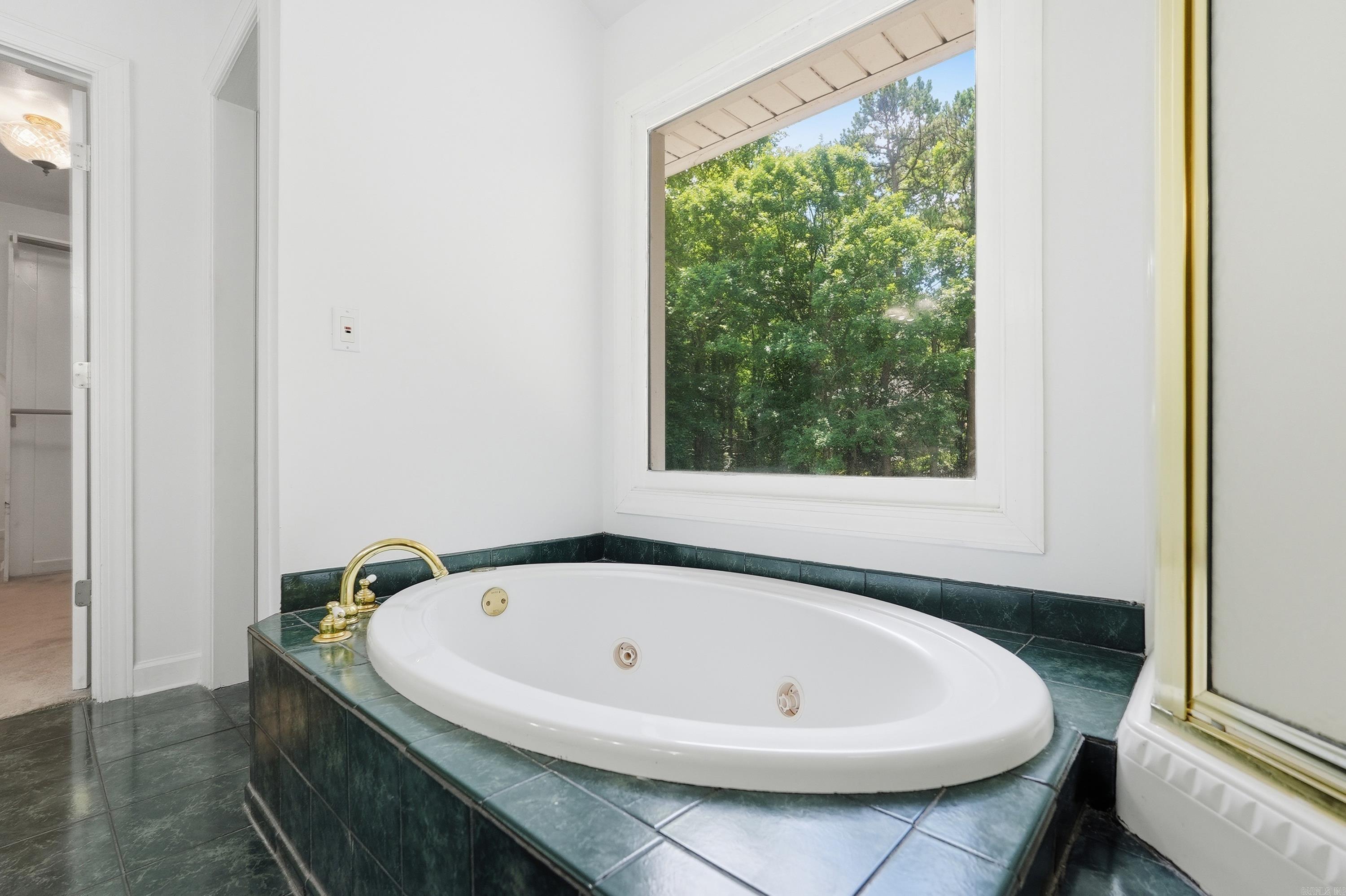 13609 Napoleon Road Property Photo 26