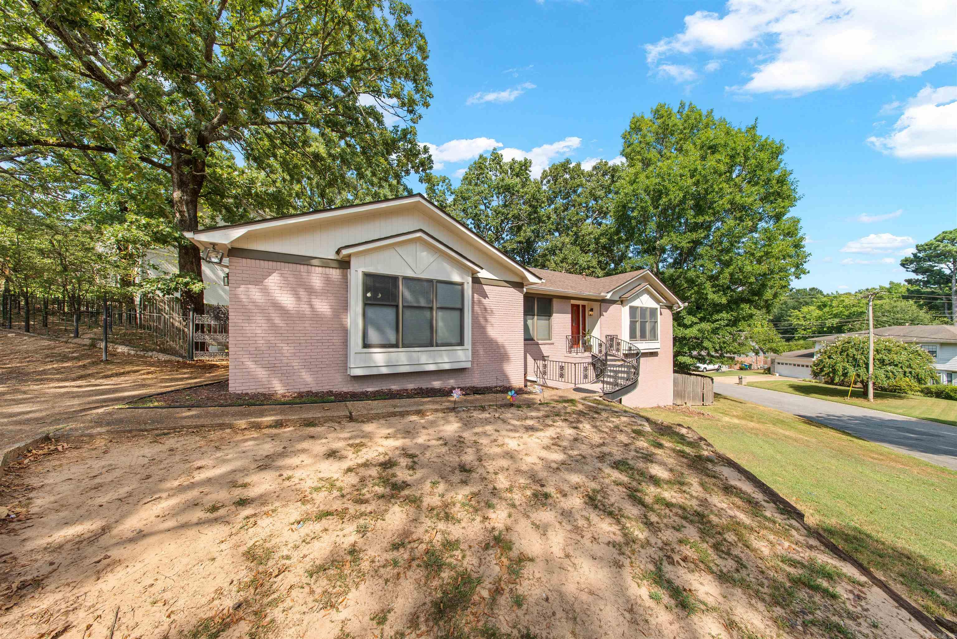 1 Dove Creek Circle Property Photo 3