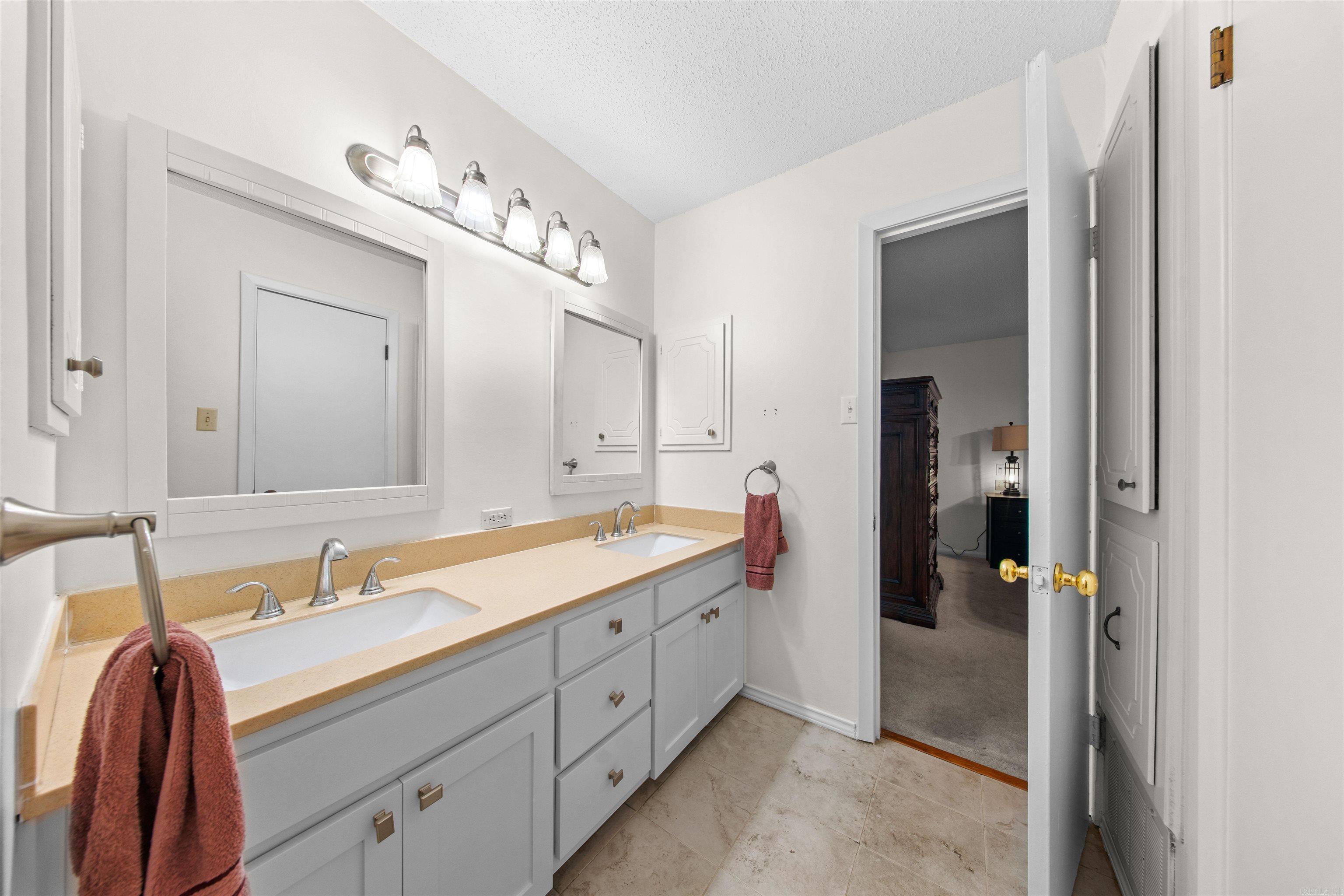 1 Dove Creek Circle Property Photo 17