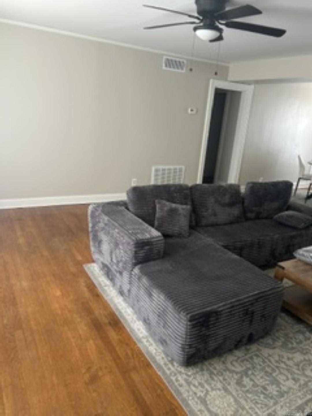 206 Dallas 3 Property Photo 2