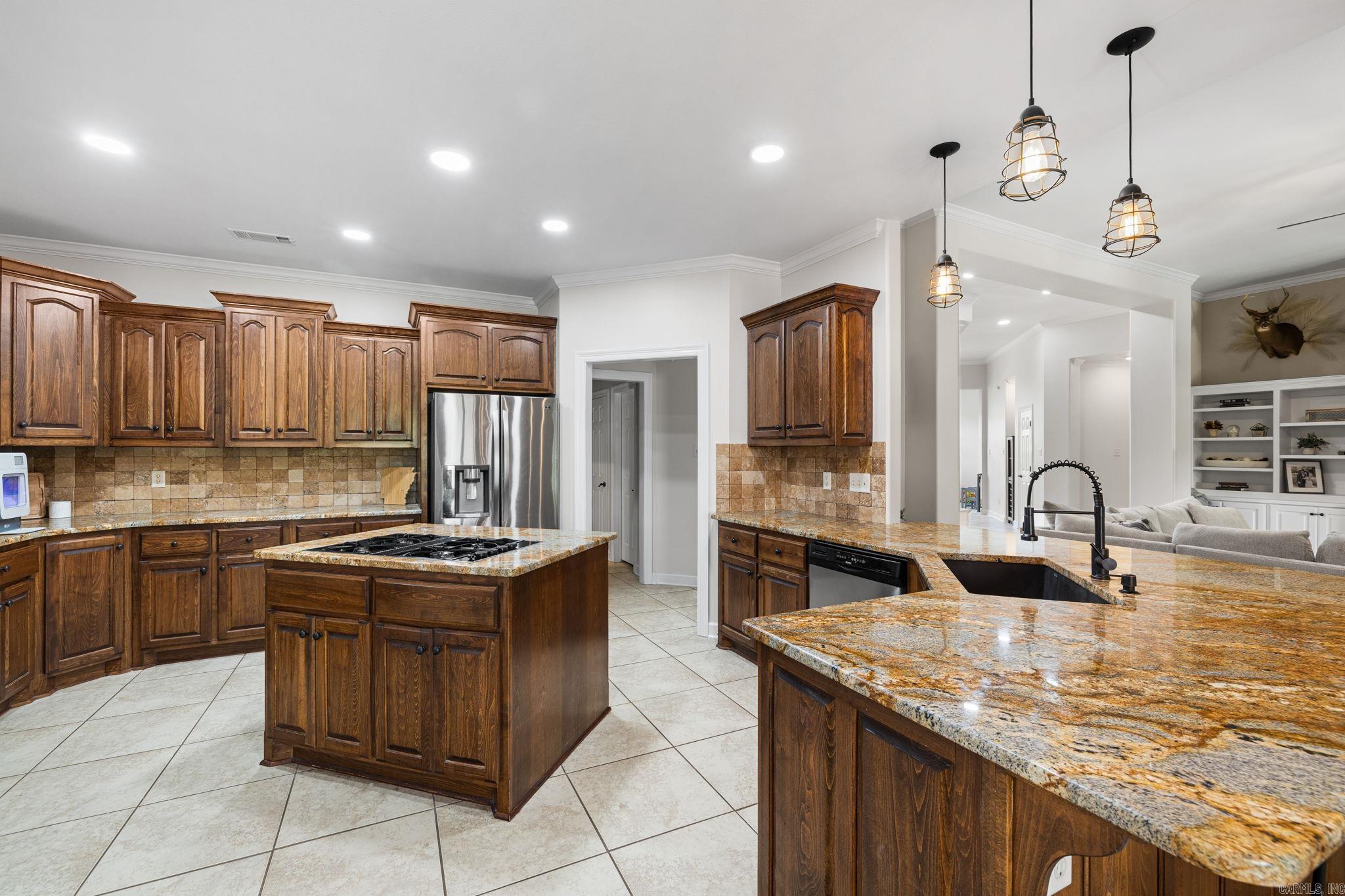 502 Greystone Boulevard Property Photo 10