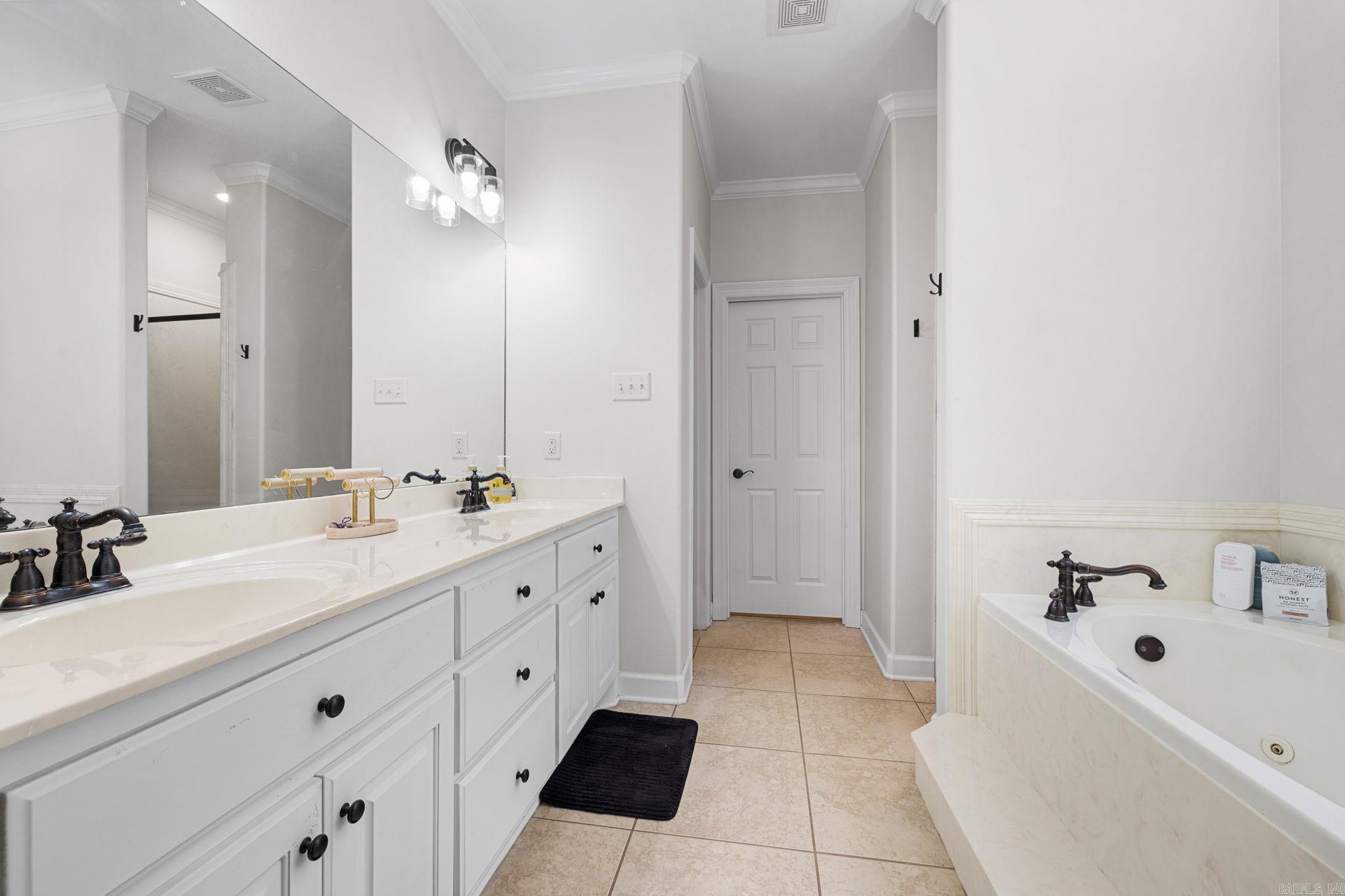 502 Greystone Boulevard Property Photo 20