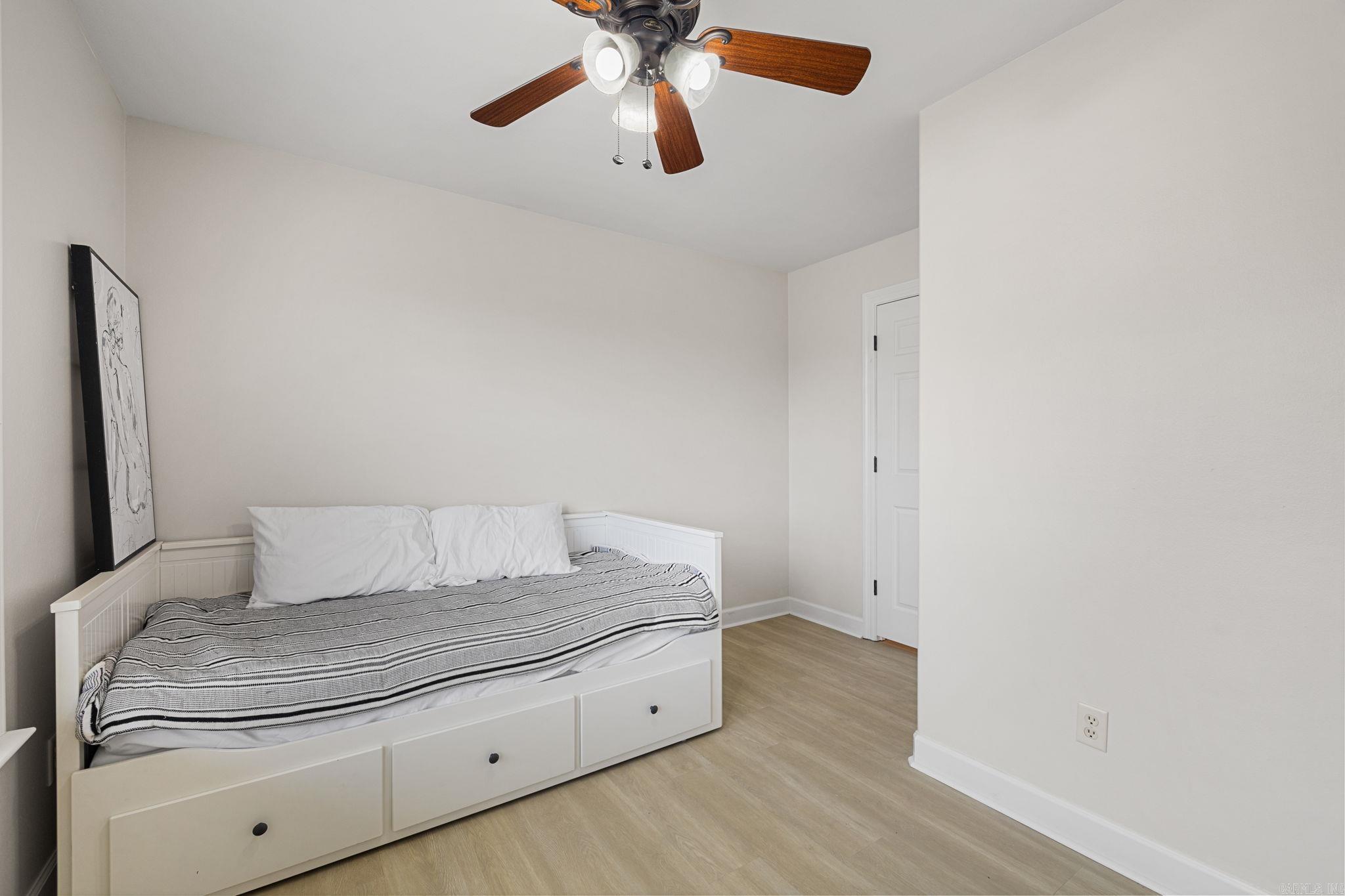 502 Greystone Boulevard Property Photo 34