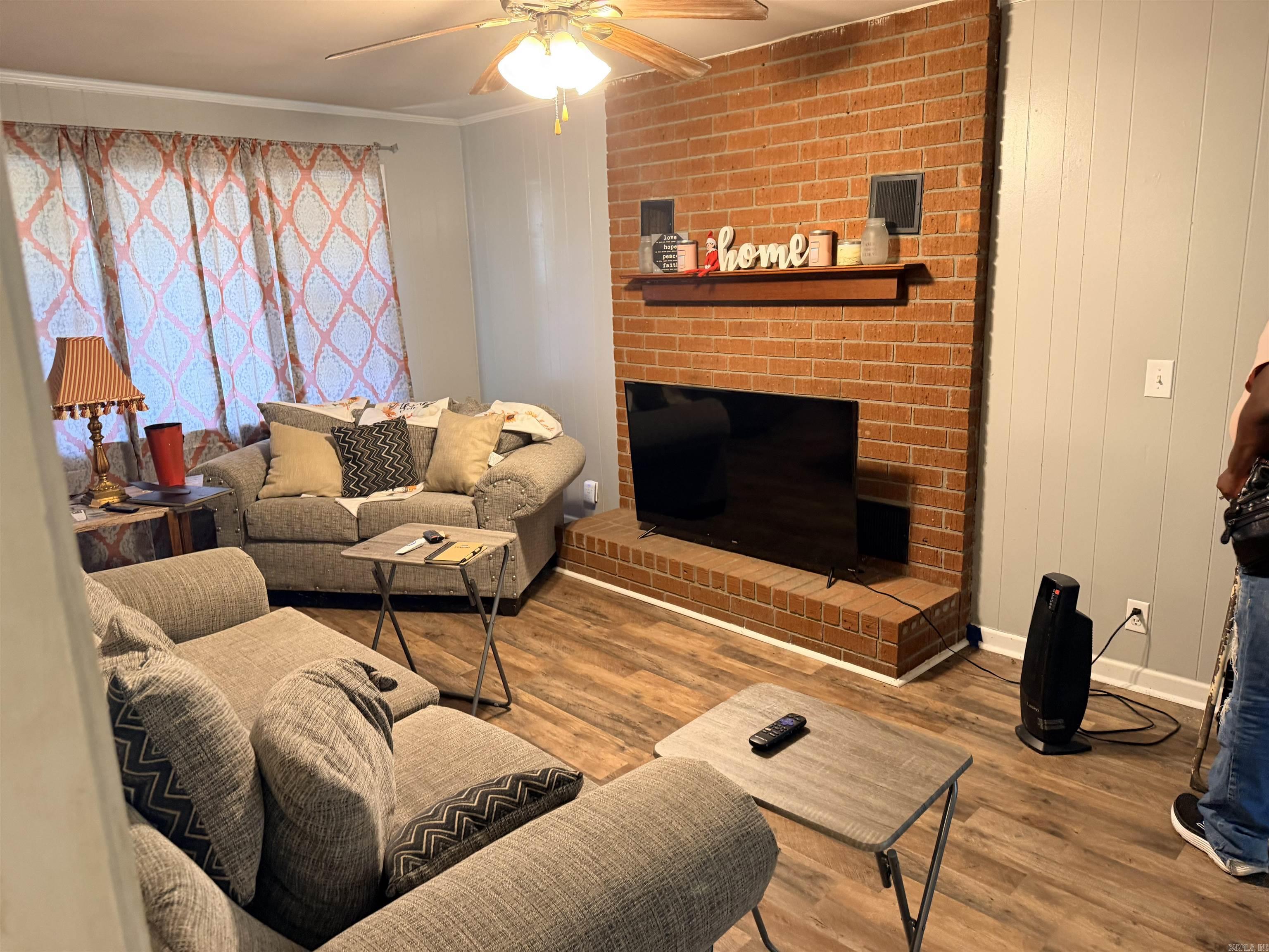 303 Choate Street Property Photo 6