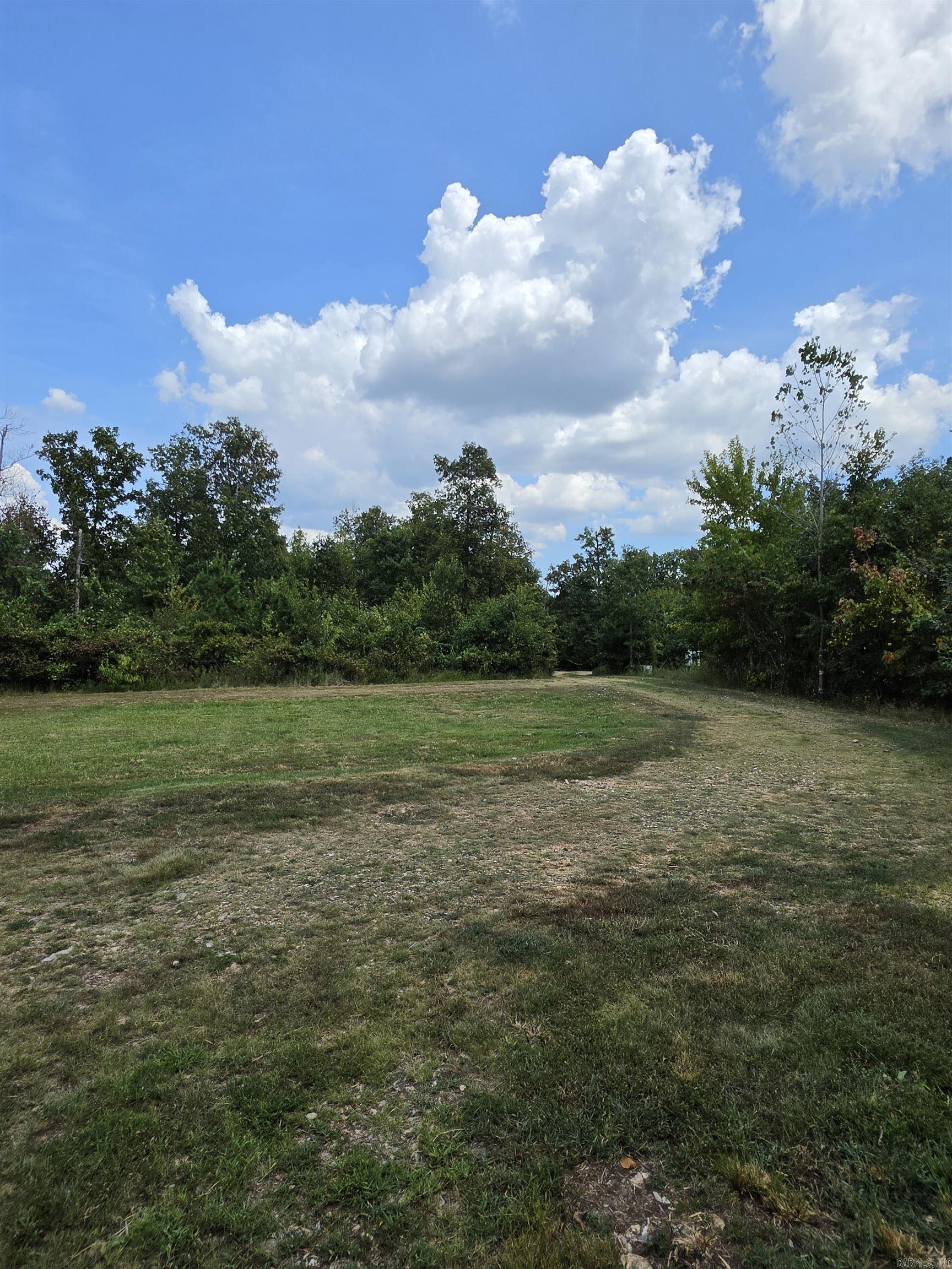 100 Fischer Drive Property Photo 2