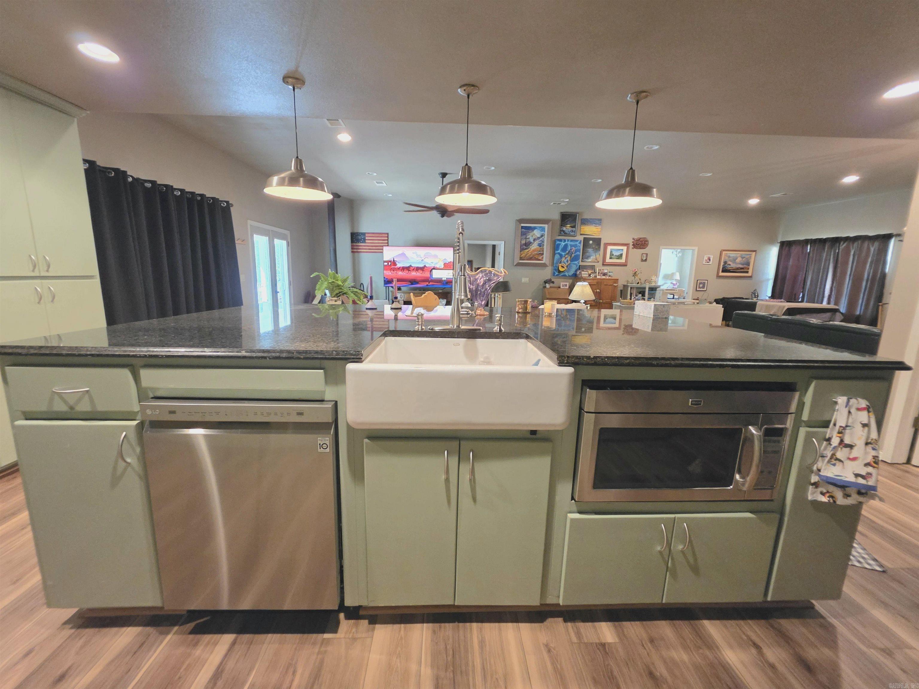 100 Fischer Drive Property Photo 16