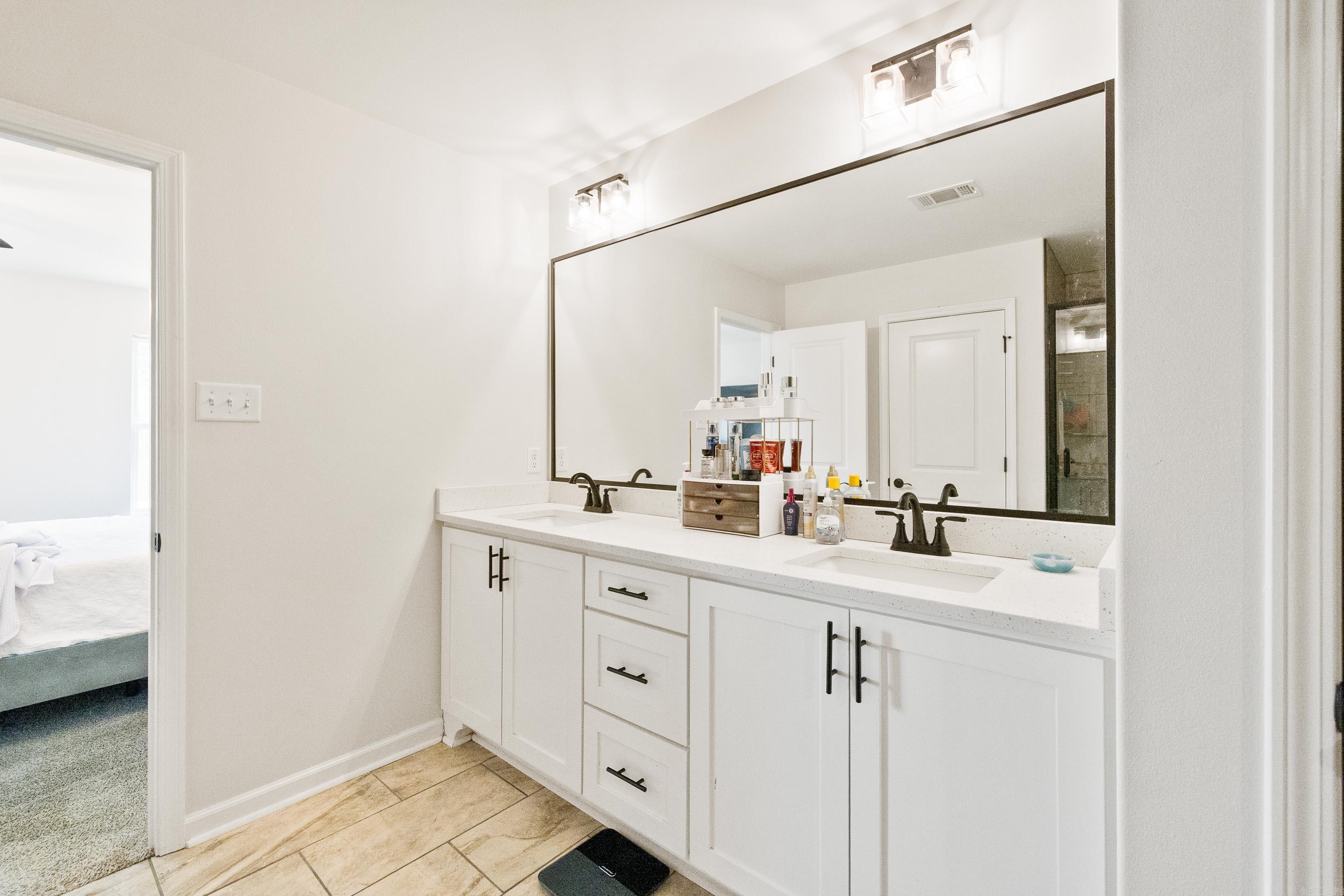 177 Lombard Heights Property Photo 31