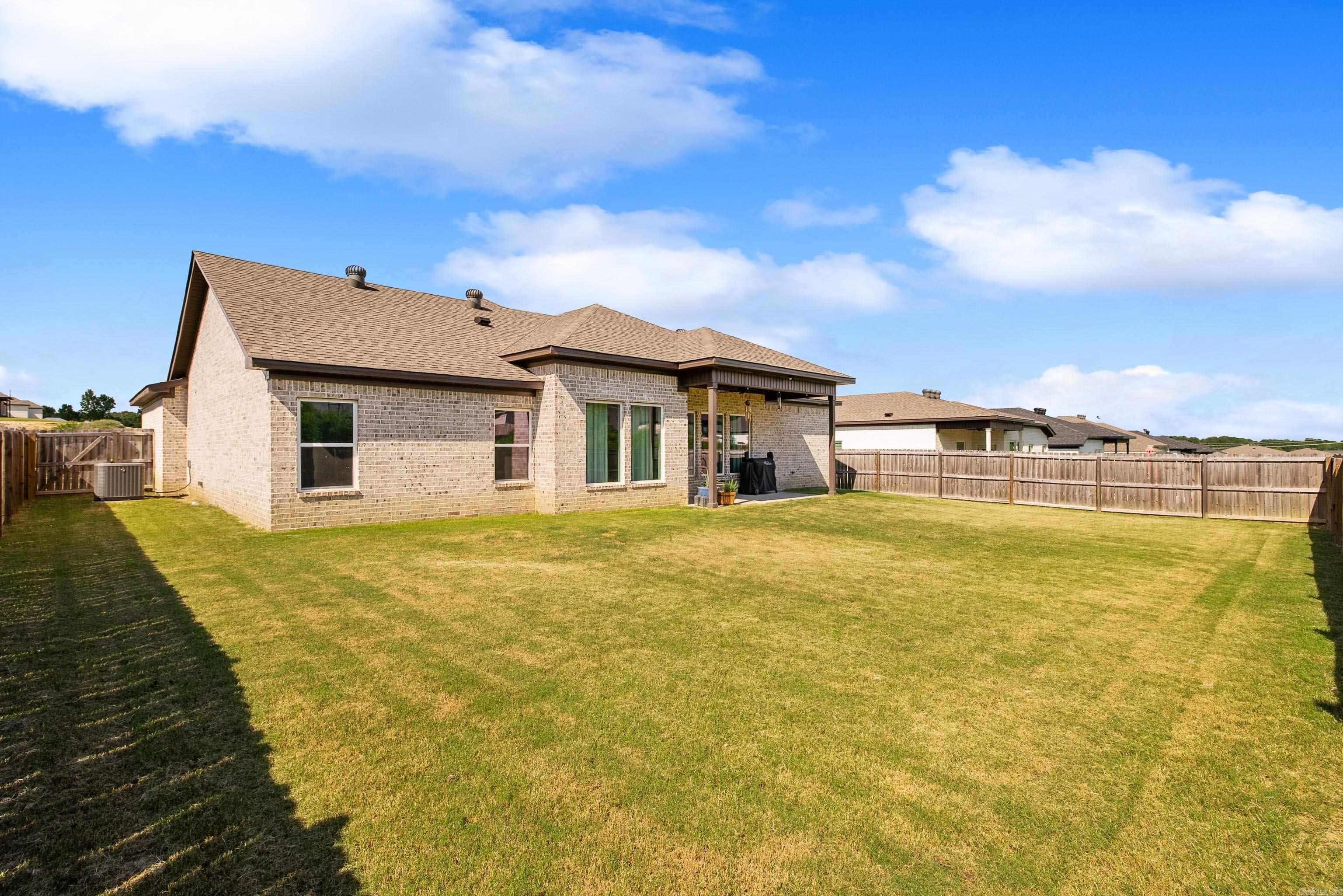 177 Lombard Heights Property Photo 38