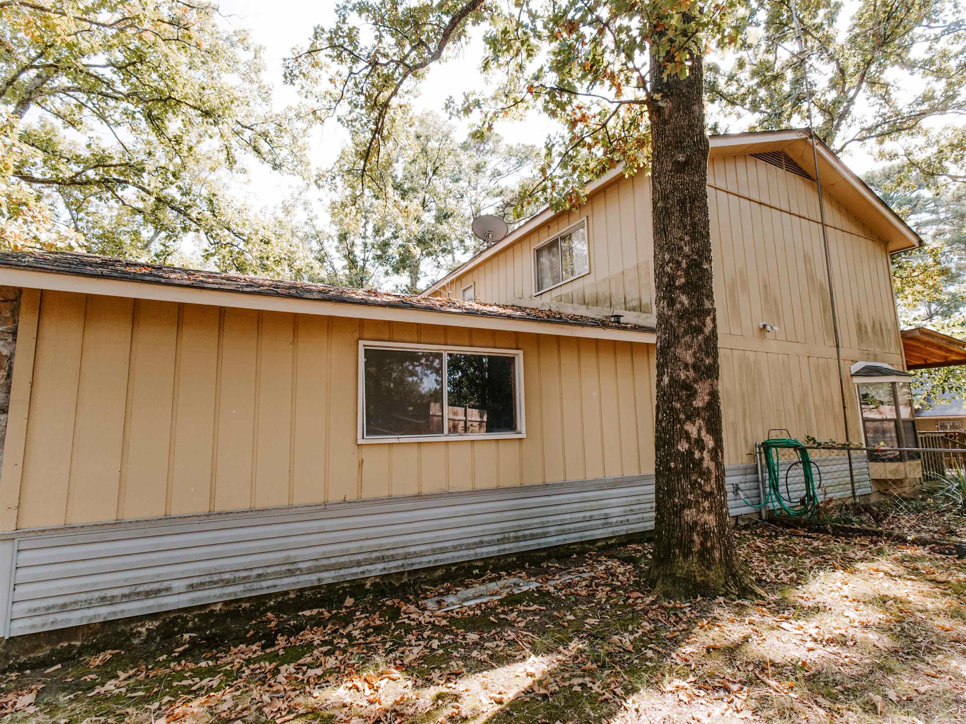 207 Brookhollow Court Property Photo 4