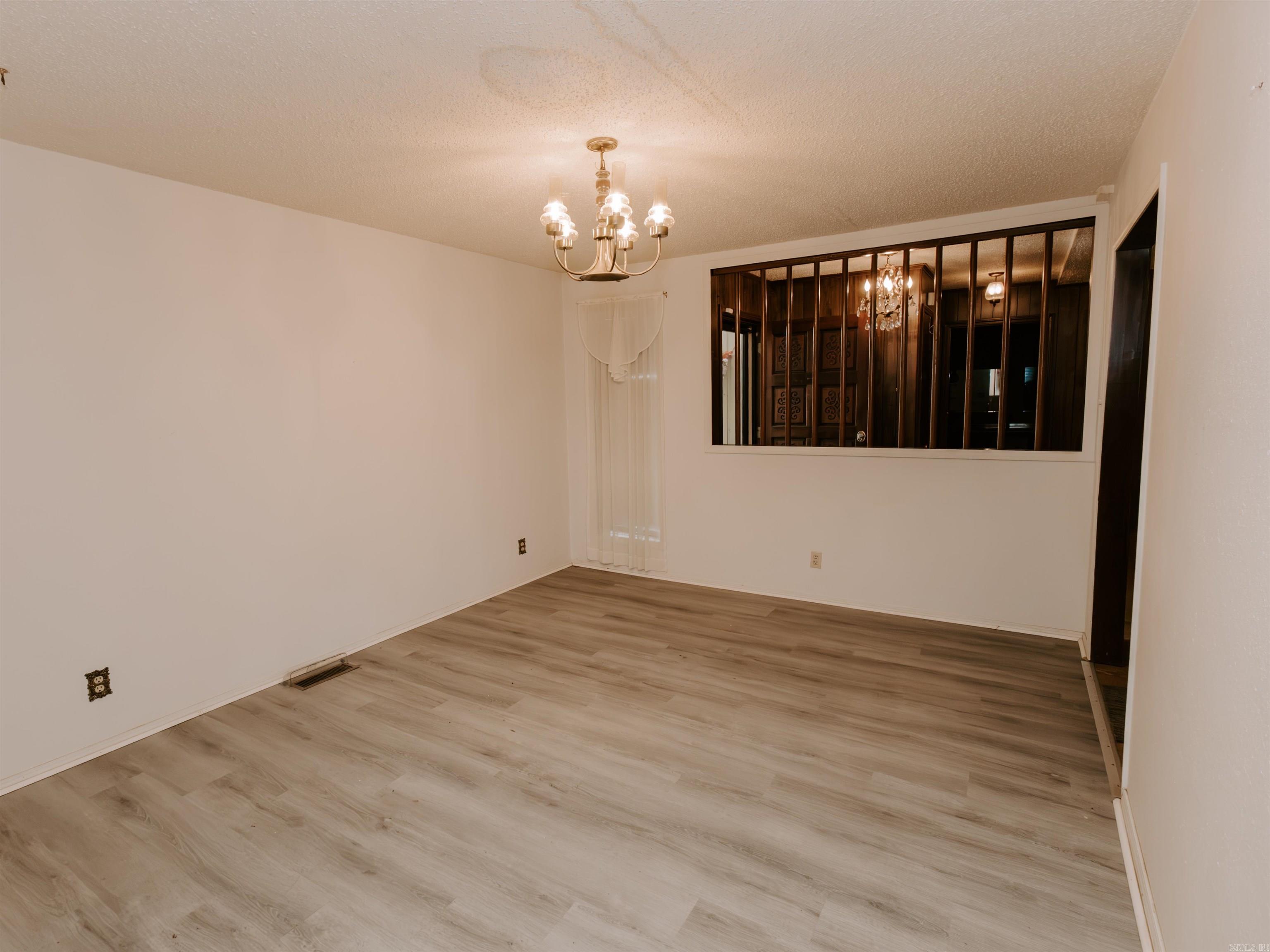 207 Brookhollow Court Property Photo 14