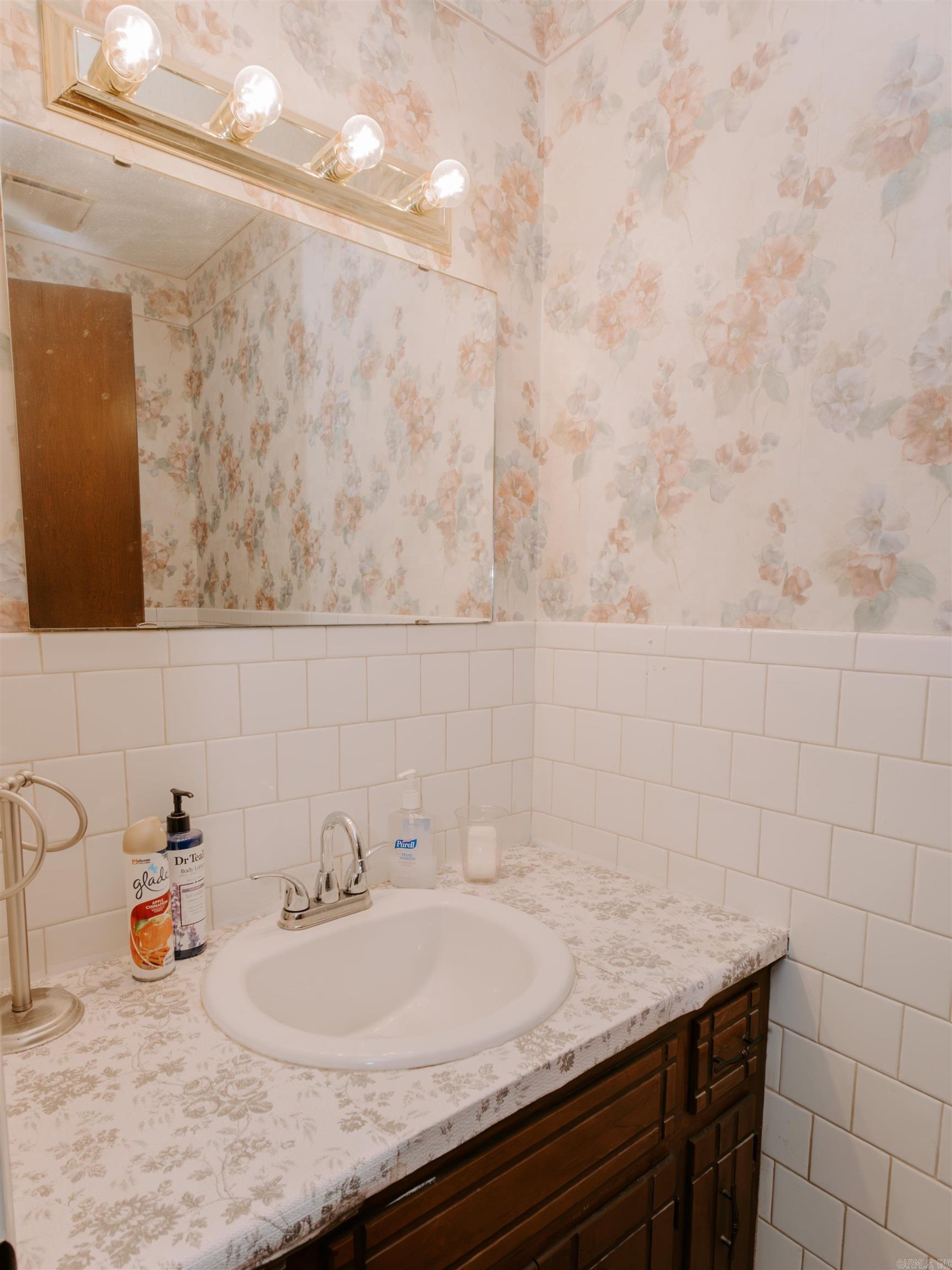 207 Brookhollow Court Property Photo 20