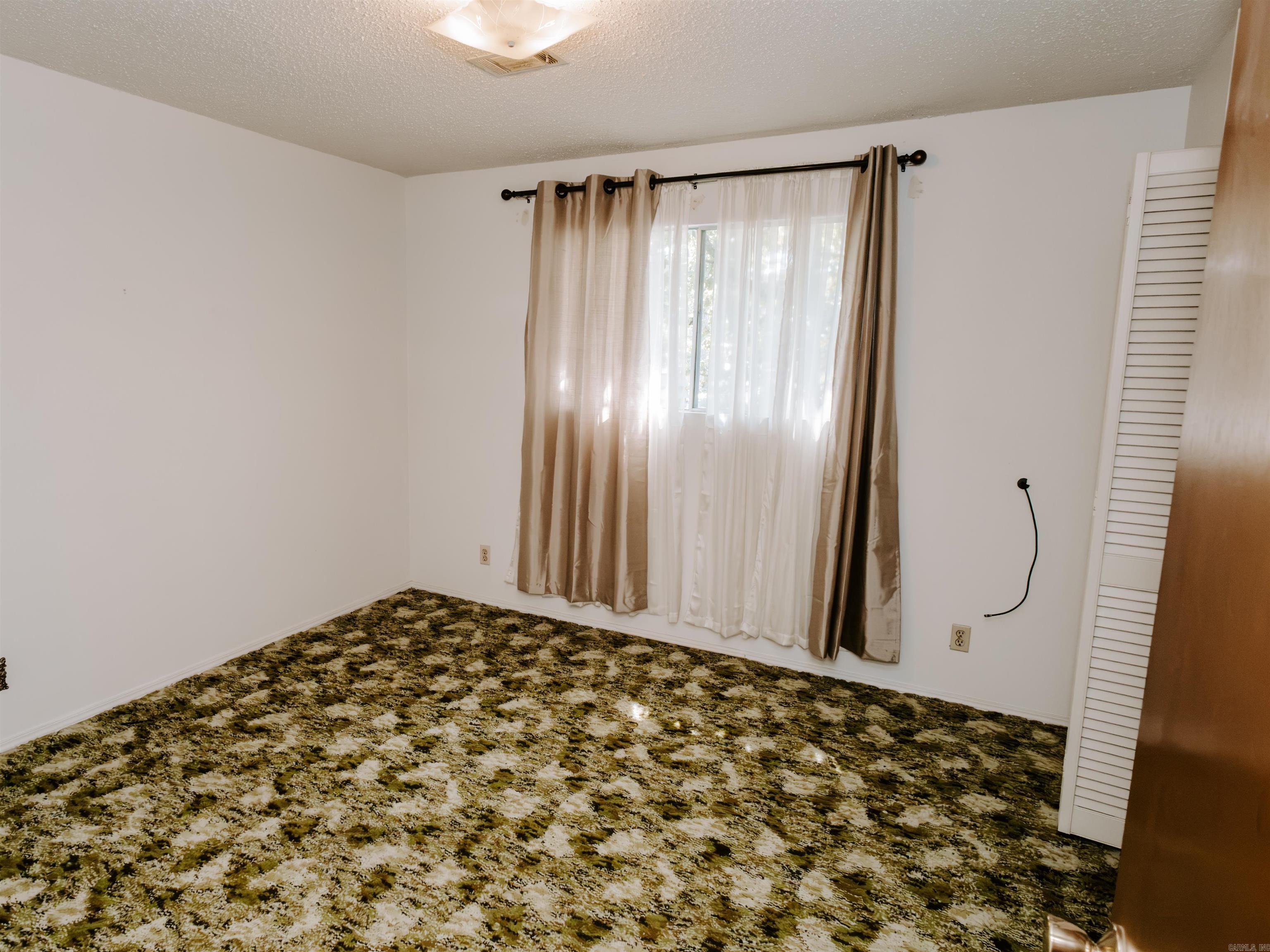 207 Brookhollow Court Property Photo 26