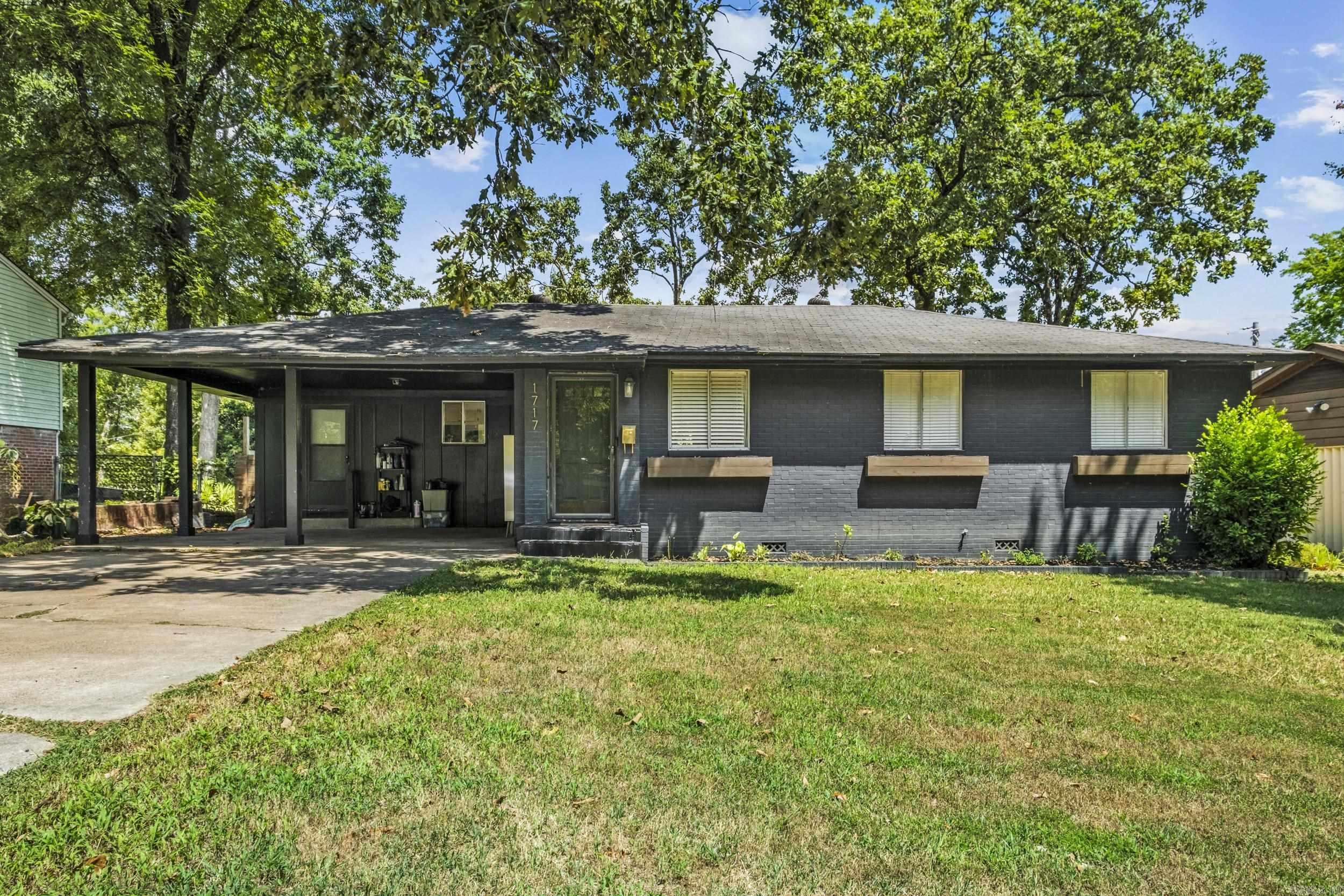 1717 E 31st Property Photo 1