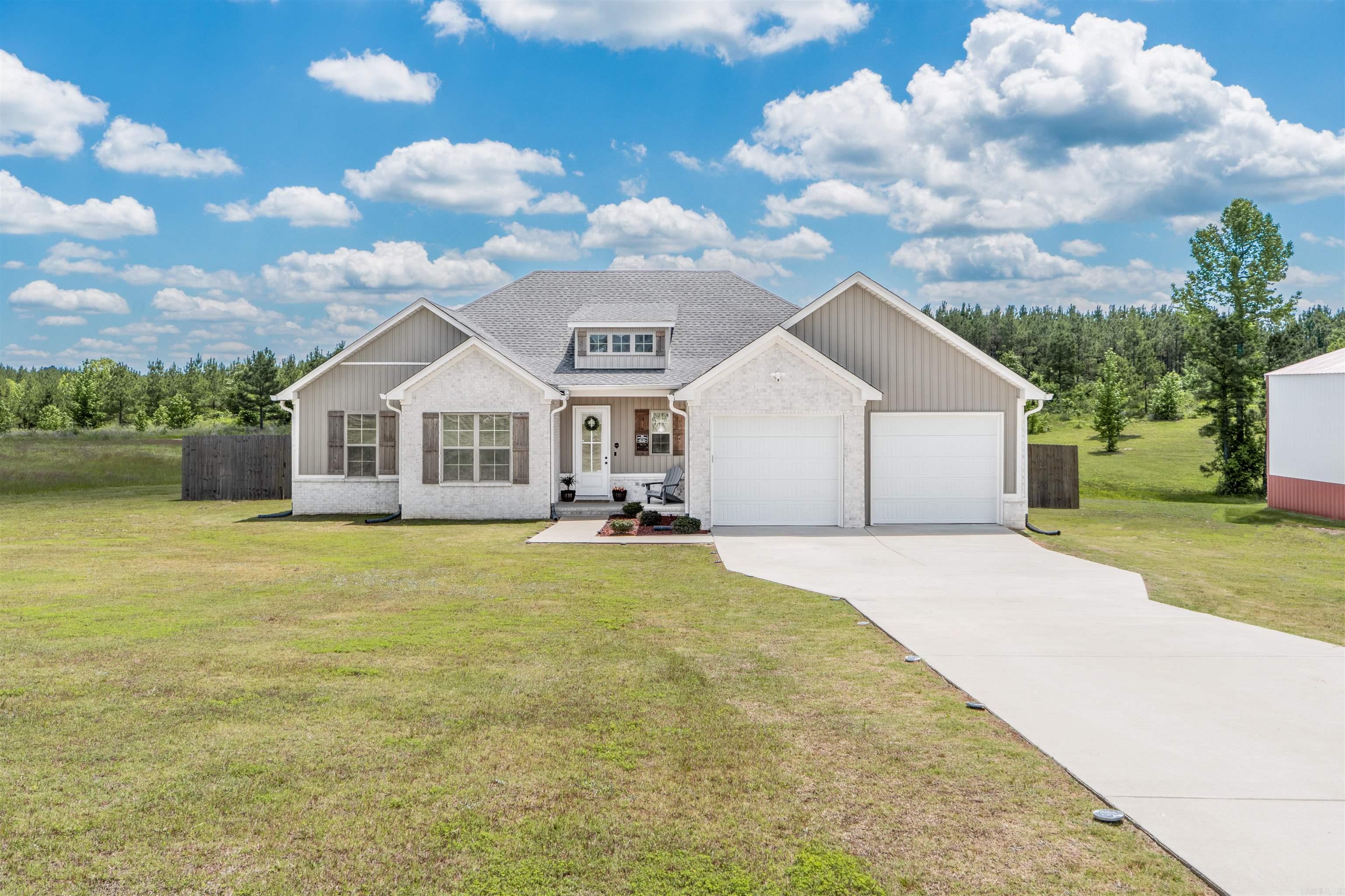 10600 Gunter Loop Property Photo 3