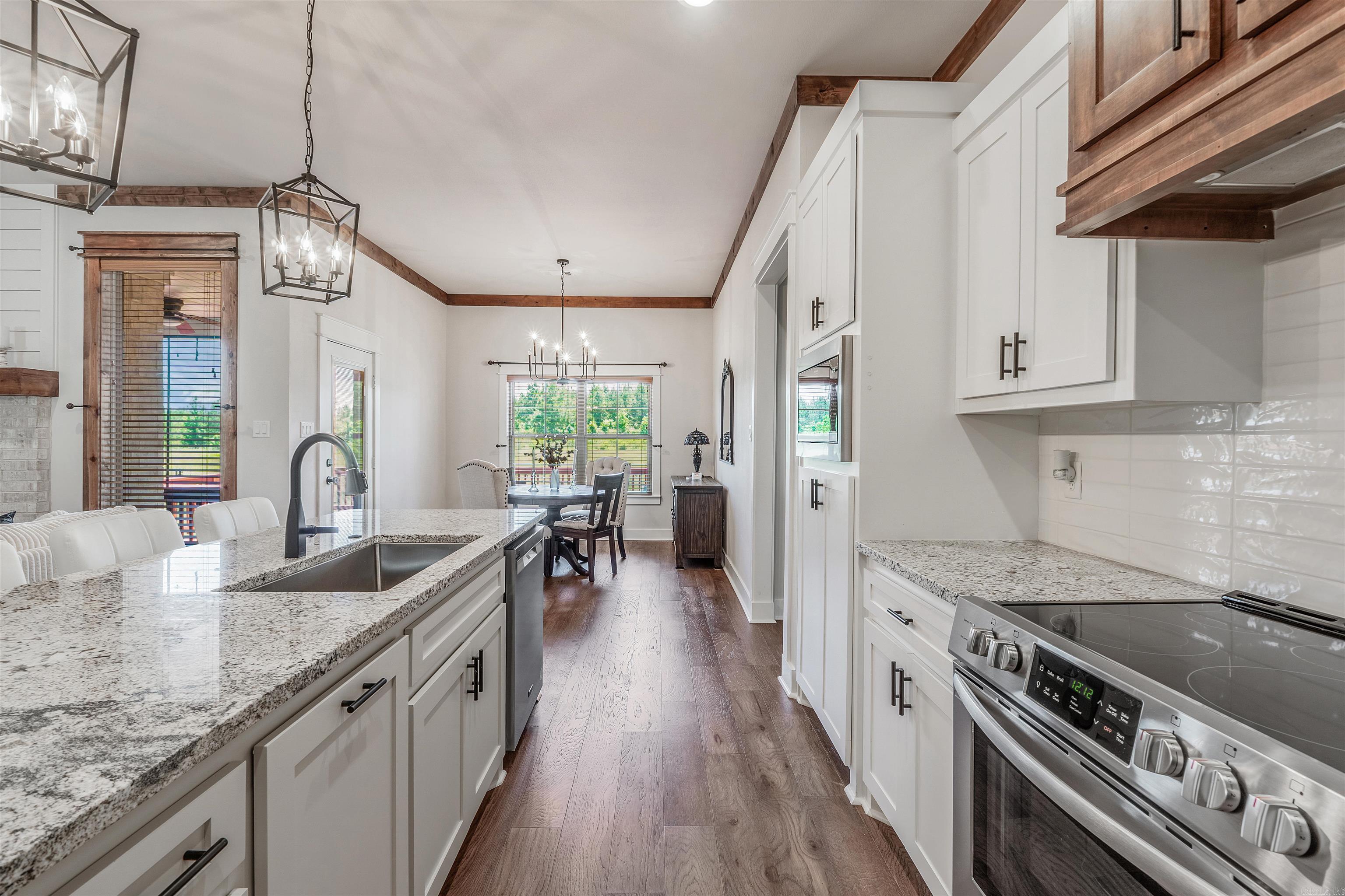 10600 Gunter Loop Property Photo 11