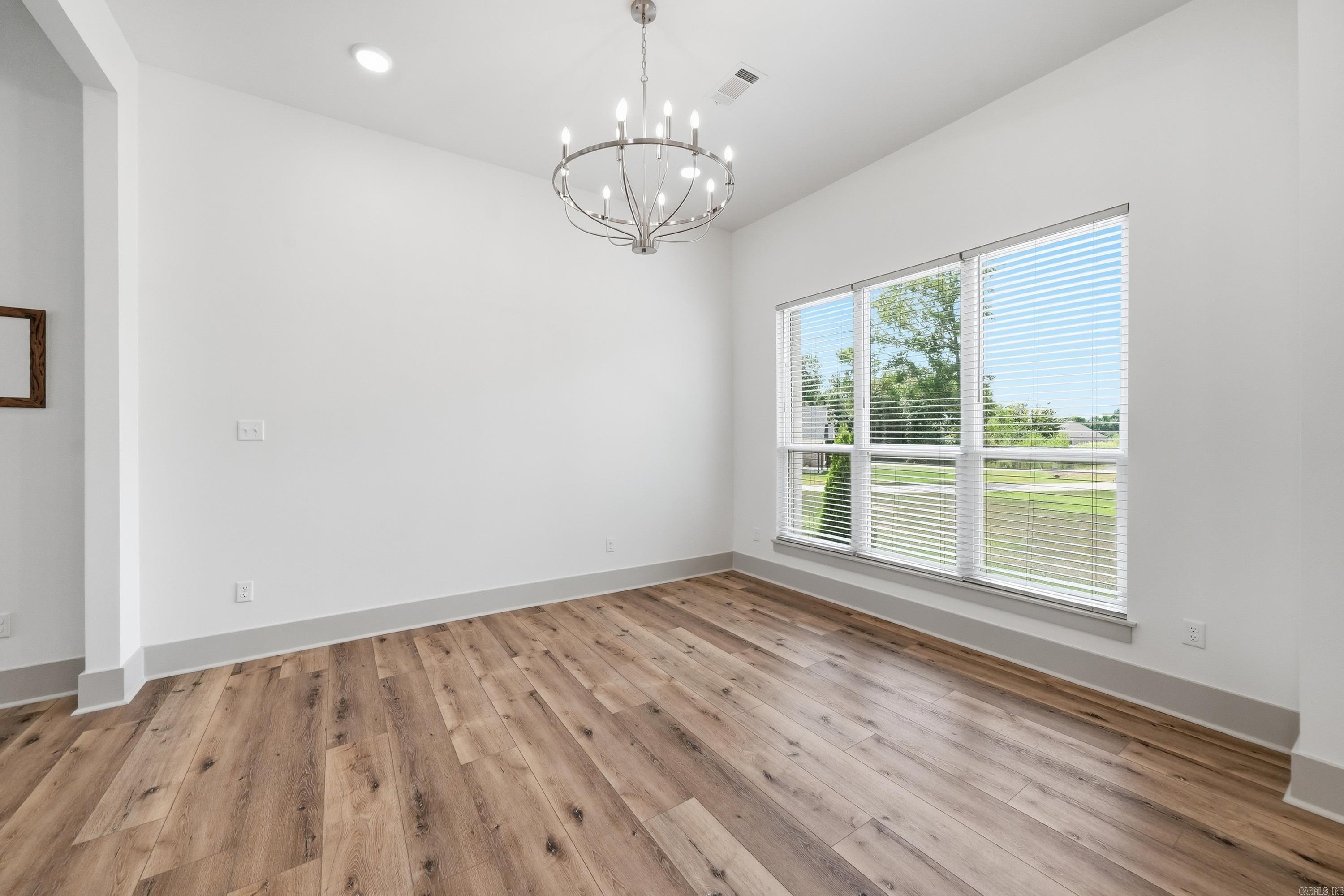 13 Parkridge Cv Property Photo 23