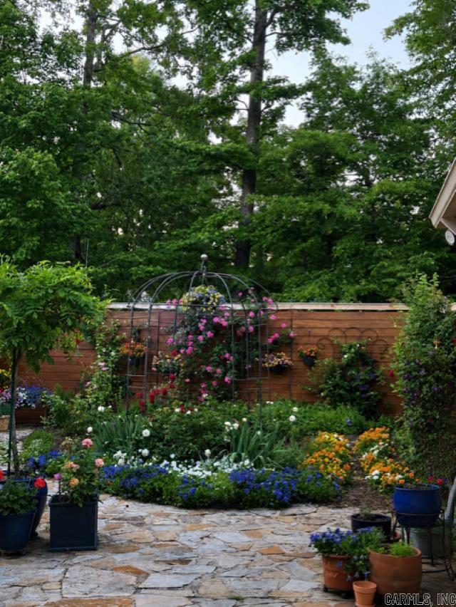 66 Avignon Court Property Photo 32