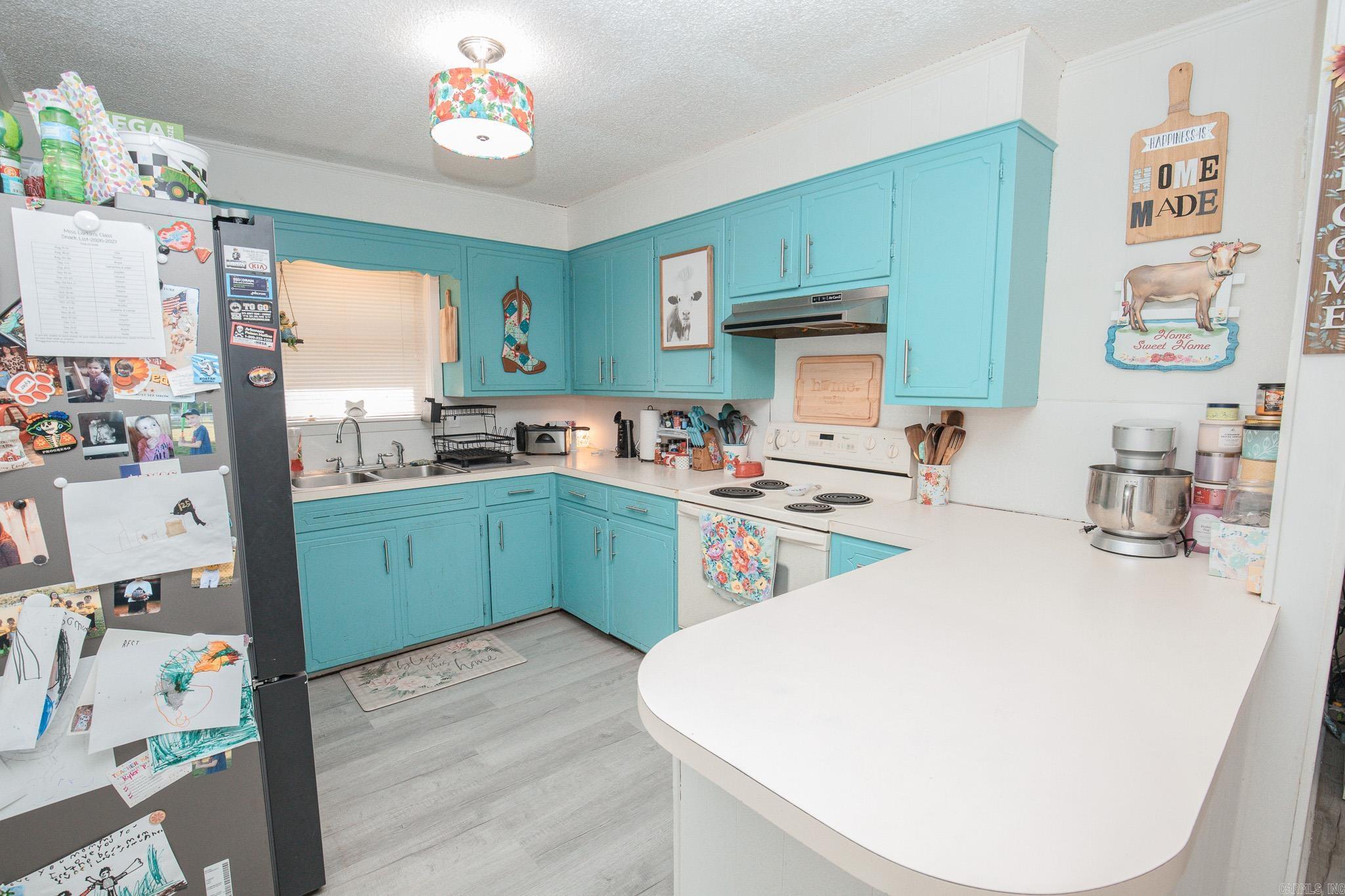 1327 Nottingham Property Photo 4