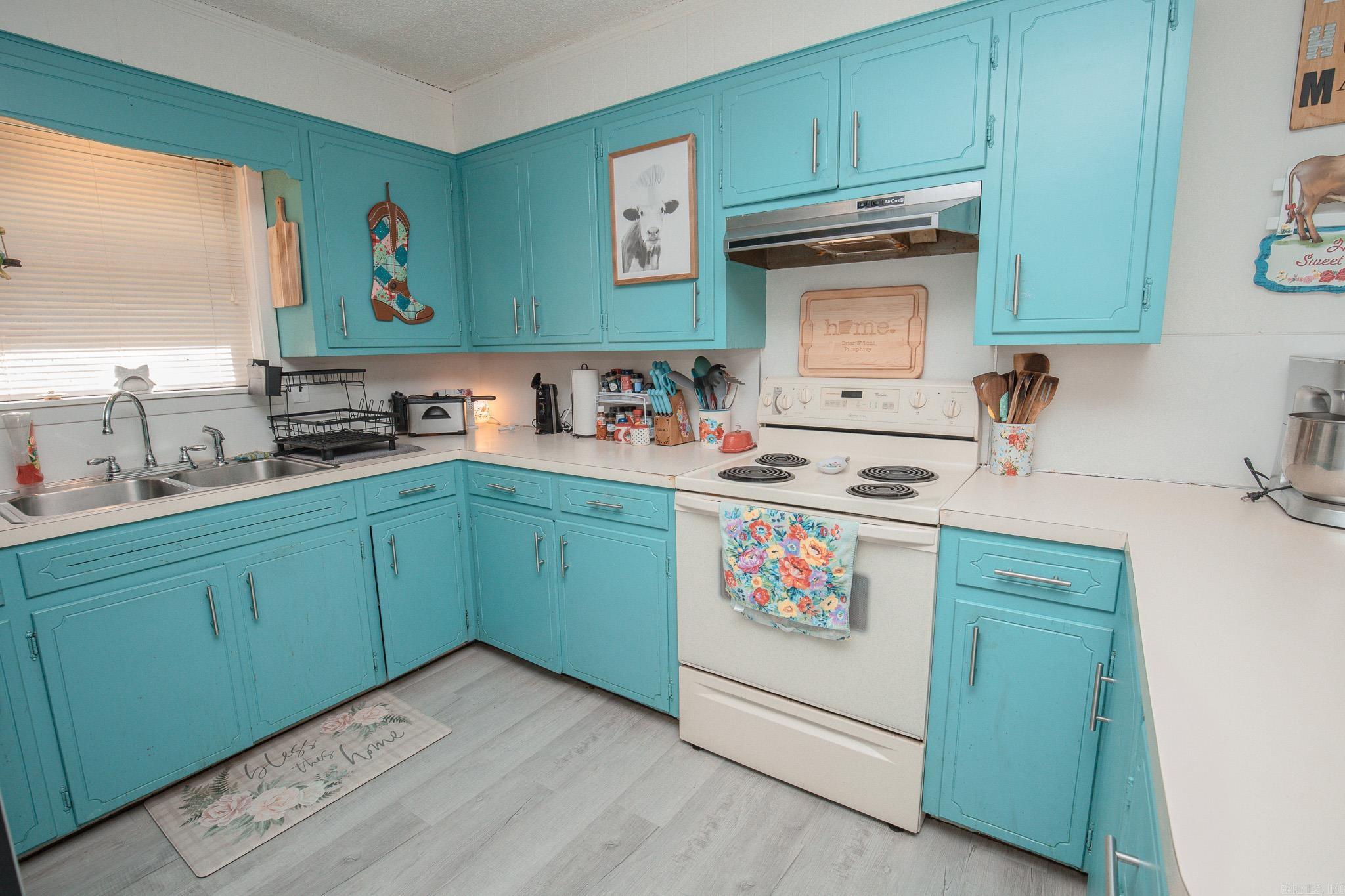 1327 Nottingham Property Photo 5