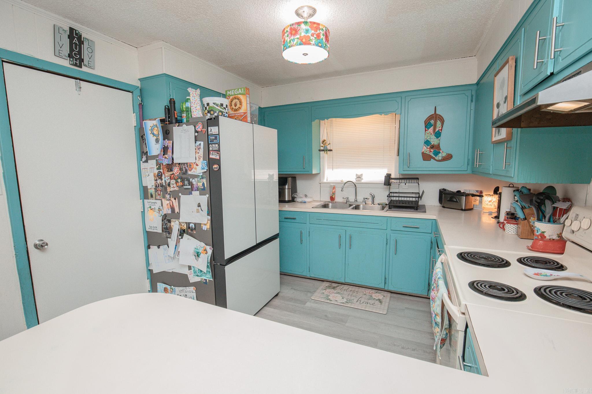 1327 Nottingham Property Photo 6