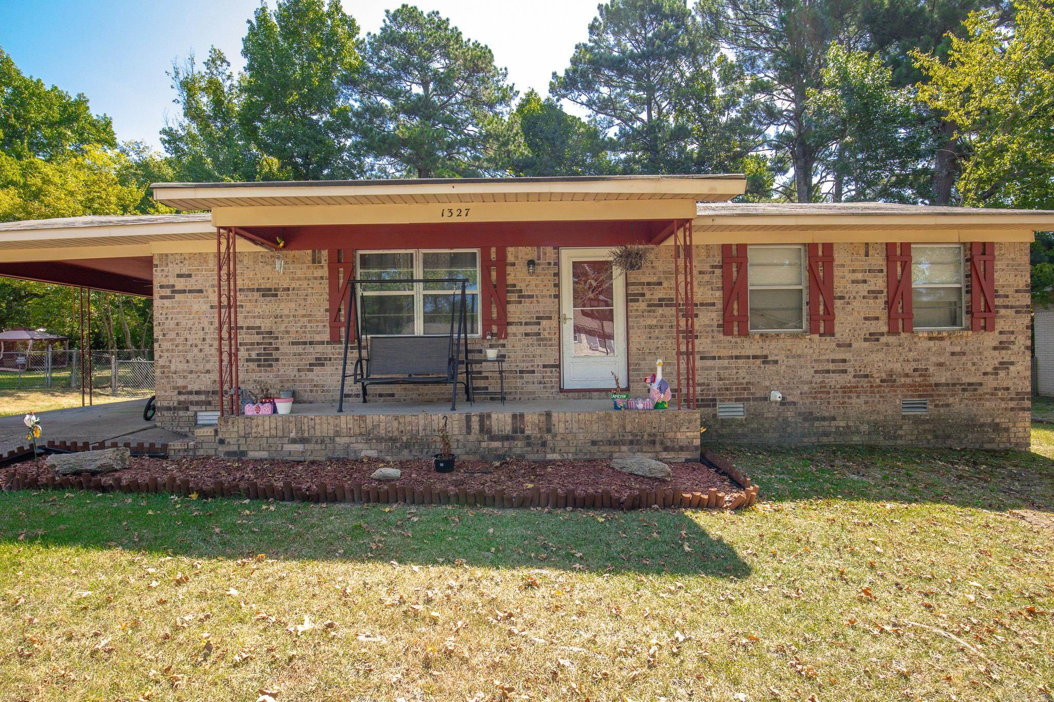 1327 Nottingham Property Photo 17