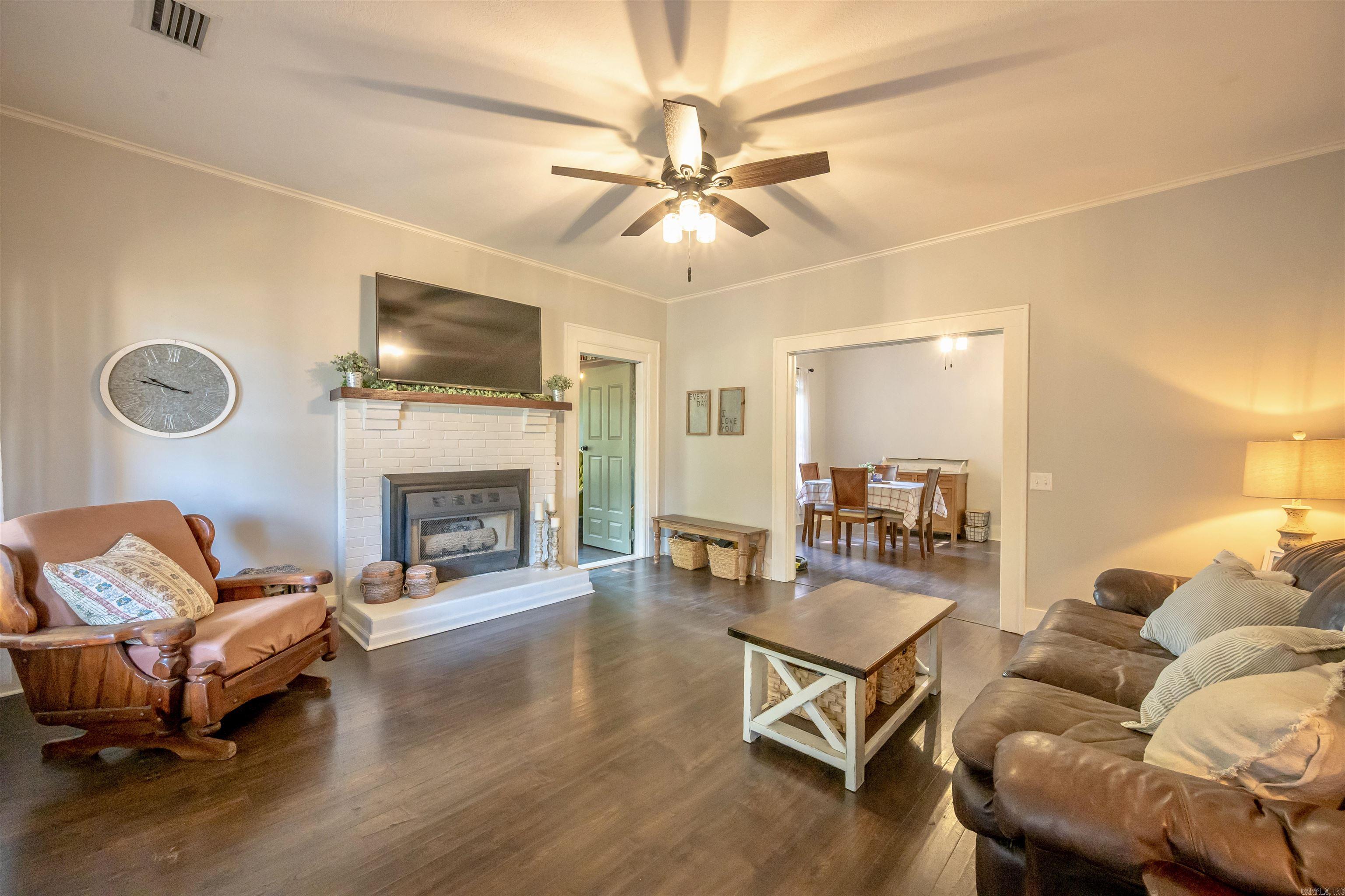 20 Moore Avenue Property Photo 6