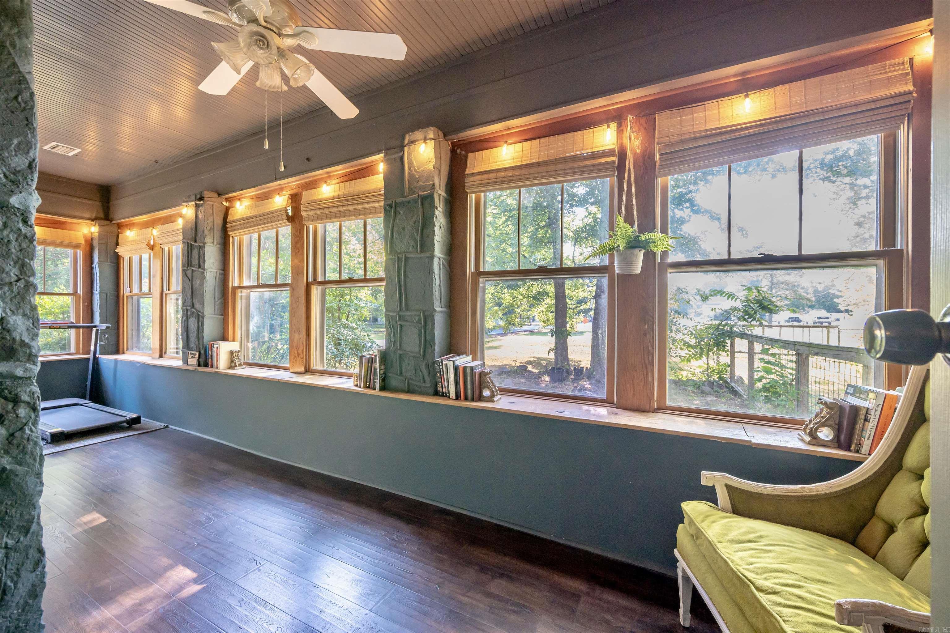 20 Moore Avenue Property Photo 16