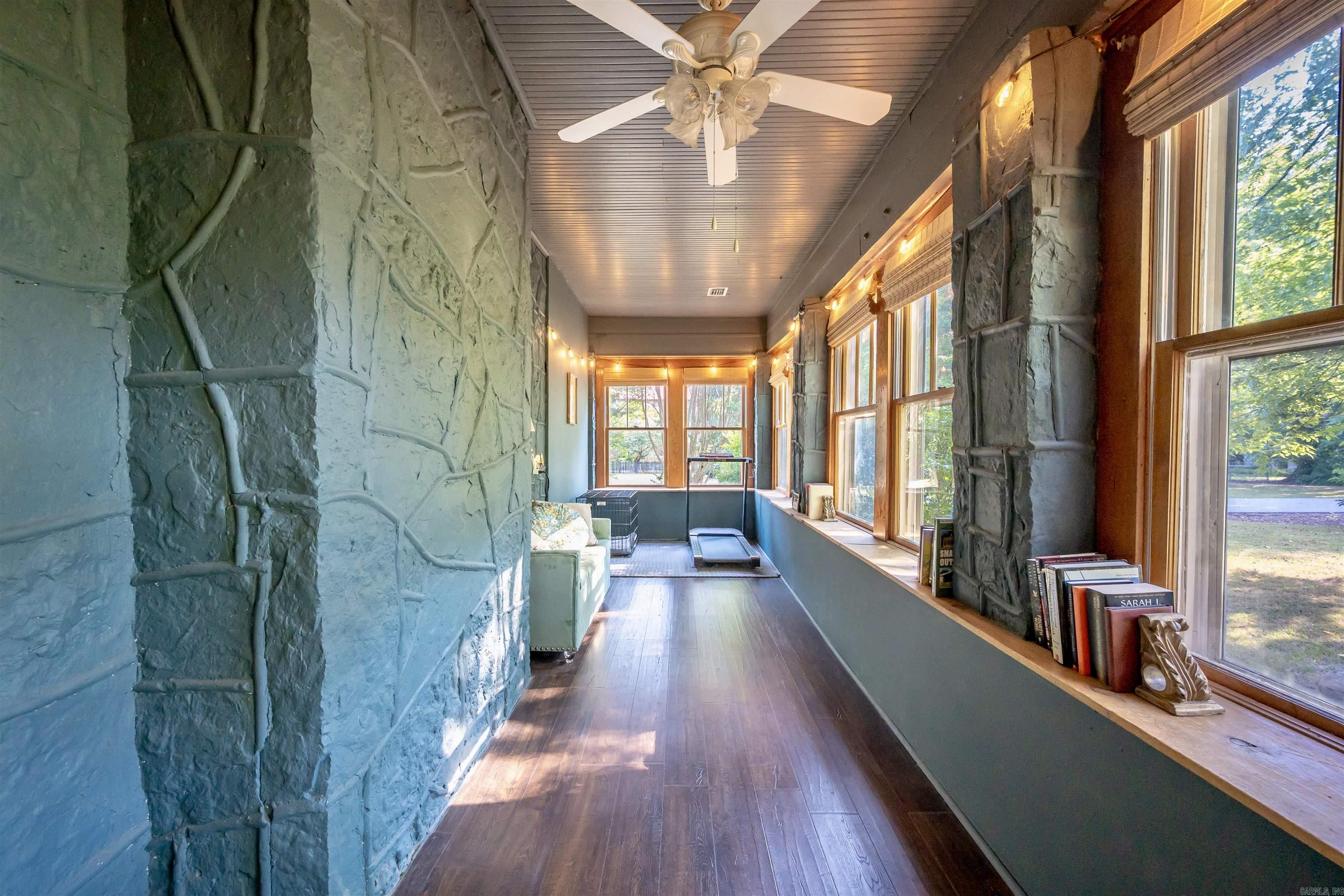 20 Moore Avenue Property Photo 17