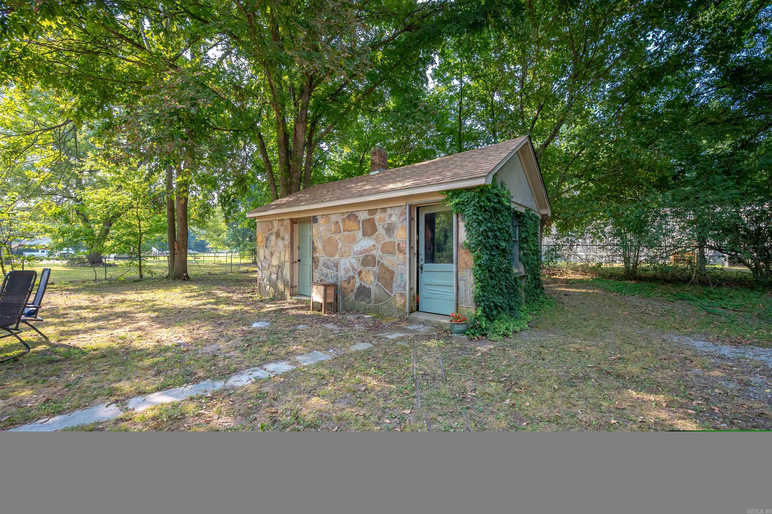 20 Moore Avenue Property Photo 30