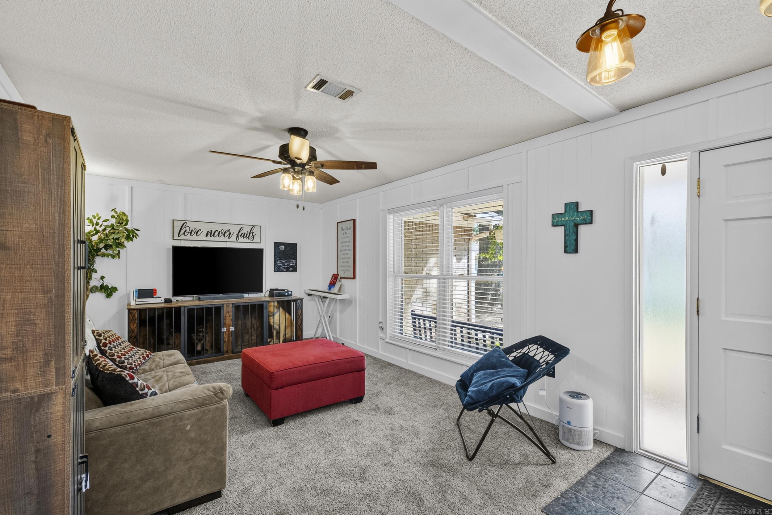 9 White Oak Drive Property Photo 11