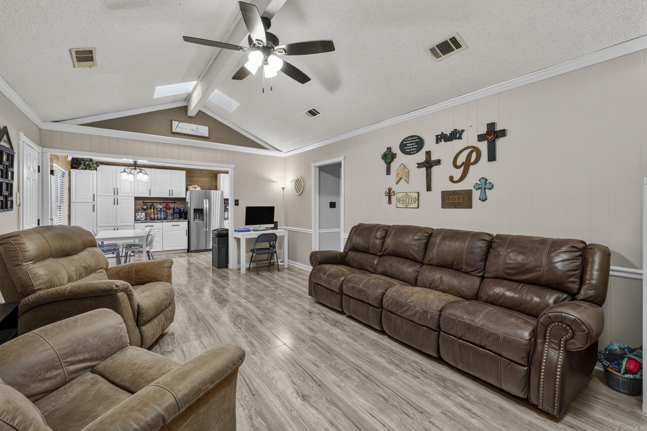 9 White Oak Drive Property Photo 20