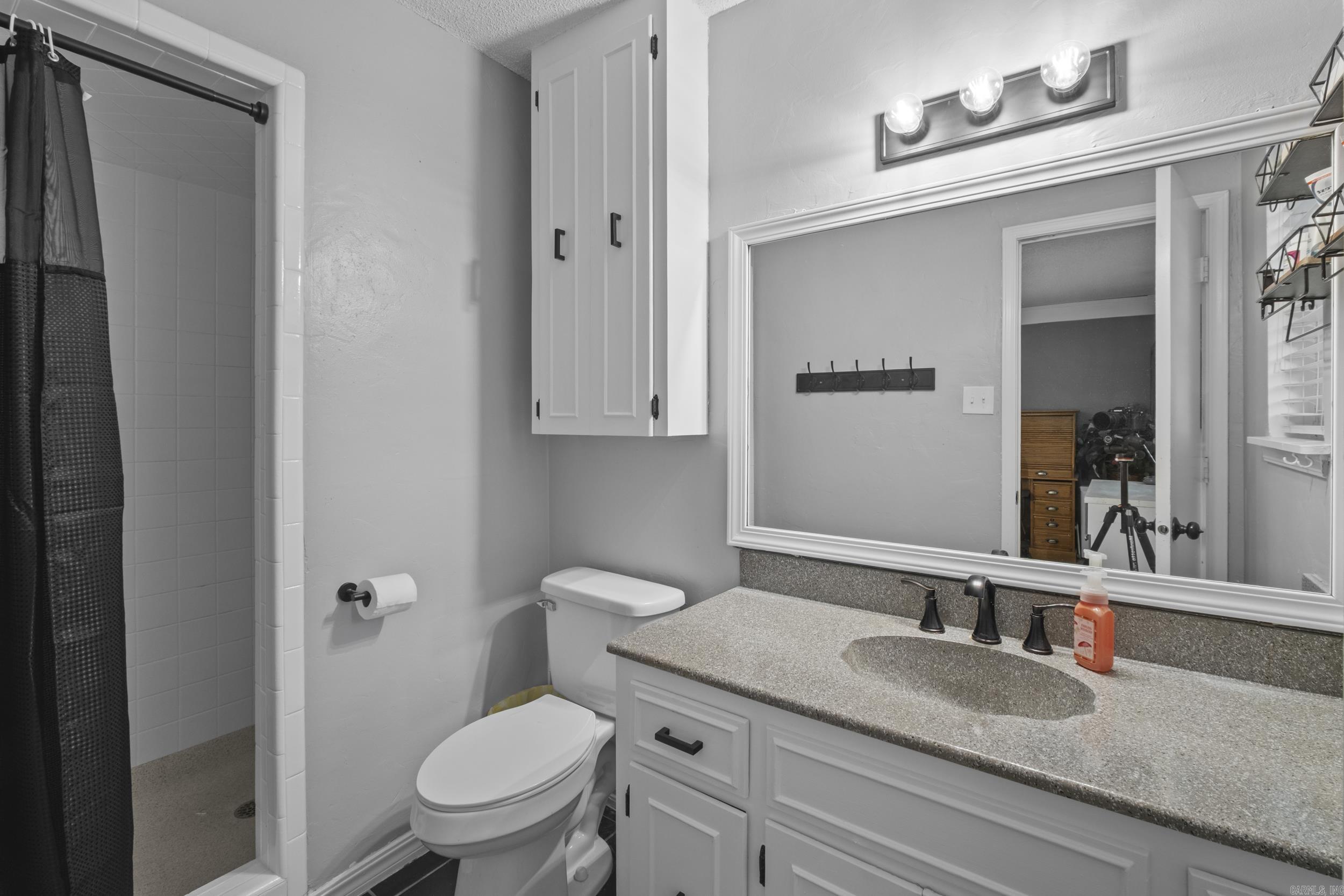 9 White Oak Drive Property Photo 25