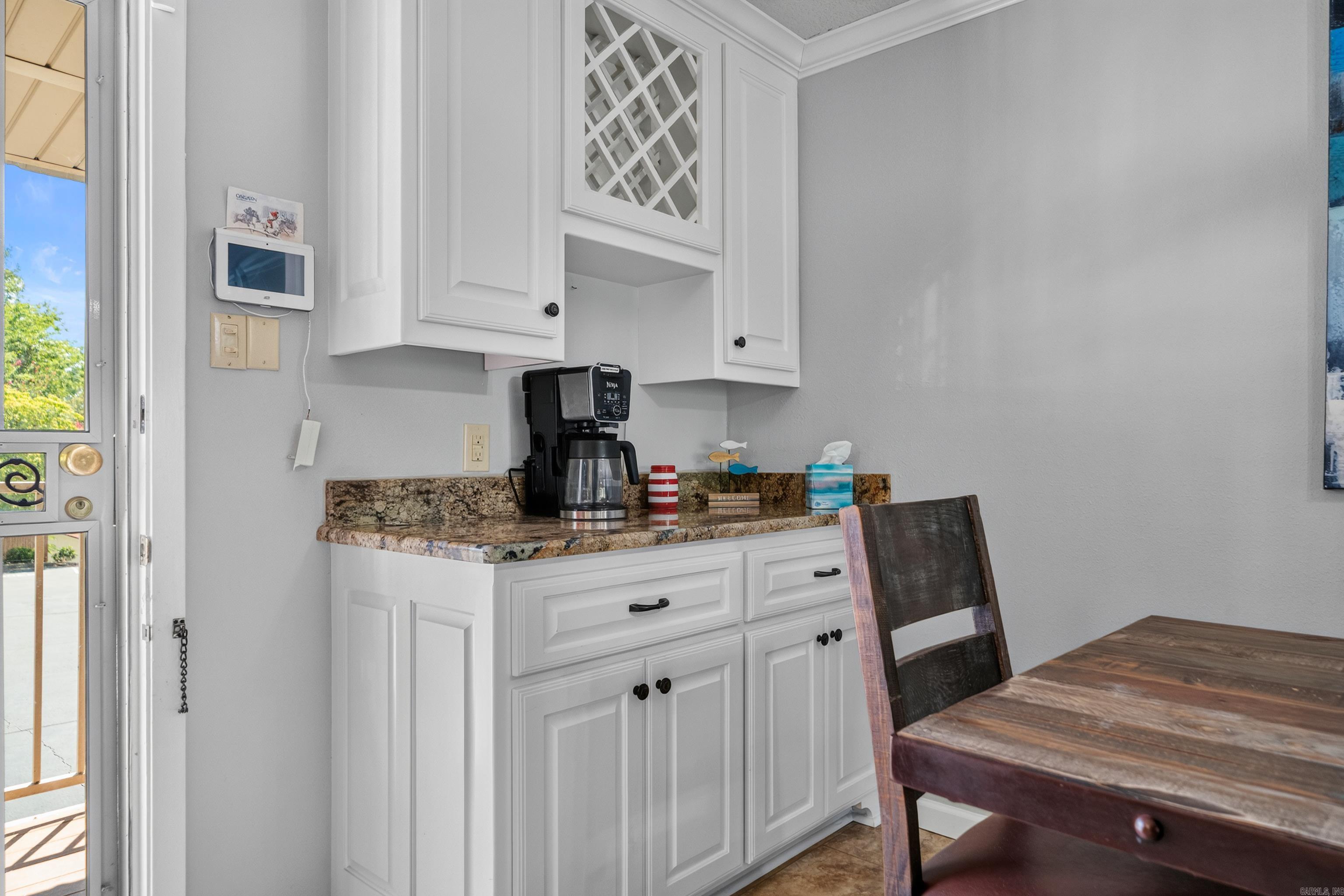 1226 Twin Points Property Photo 7